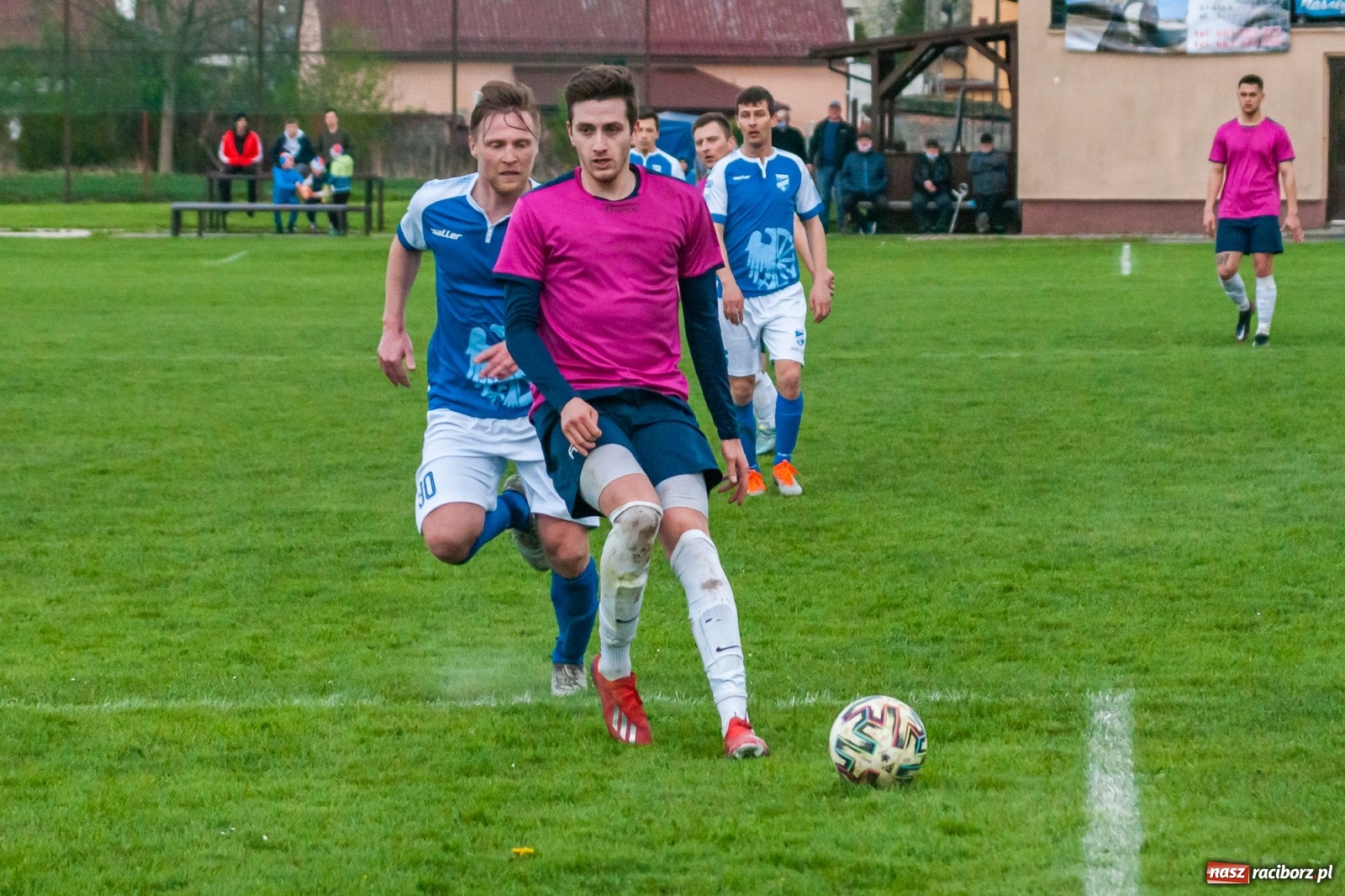 Zdjęcie w galerii na portalu naszraciborz.pl: Unia Racibórz nie potrafi odbić się od dna. Kolejna wygrana Krzyżanowic [FOTO] wiadomości z regionu