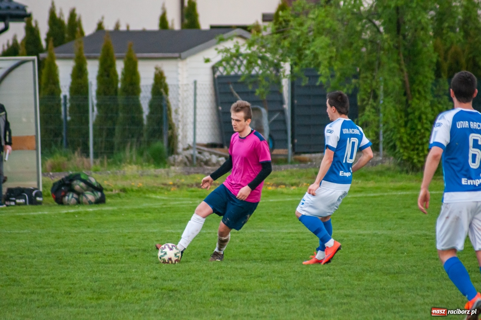 Zdjęcie w galerii na portalu naszraciborz.pl: Unia Racibórz nie potrafi odbić się od dna. Kolejna wygrana Krzyżanowic [FOTO] wiadomości z regionu