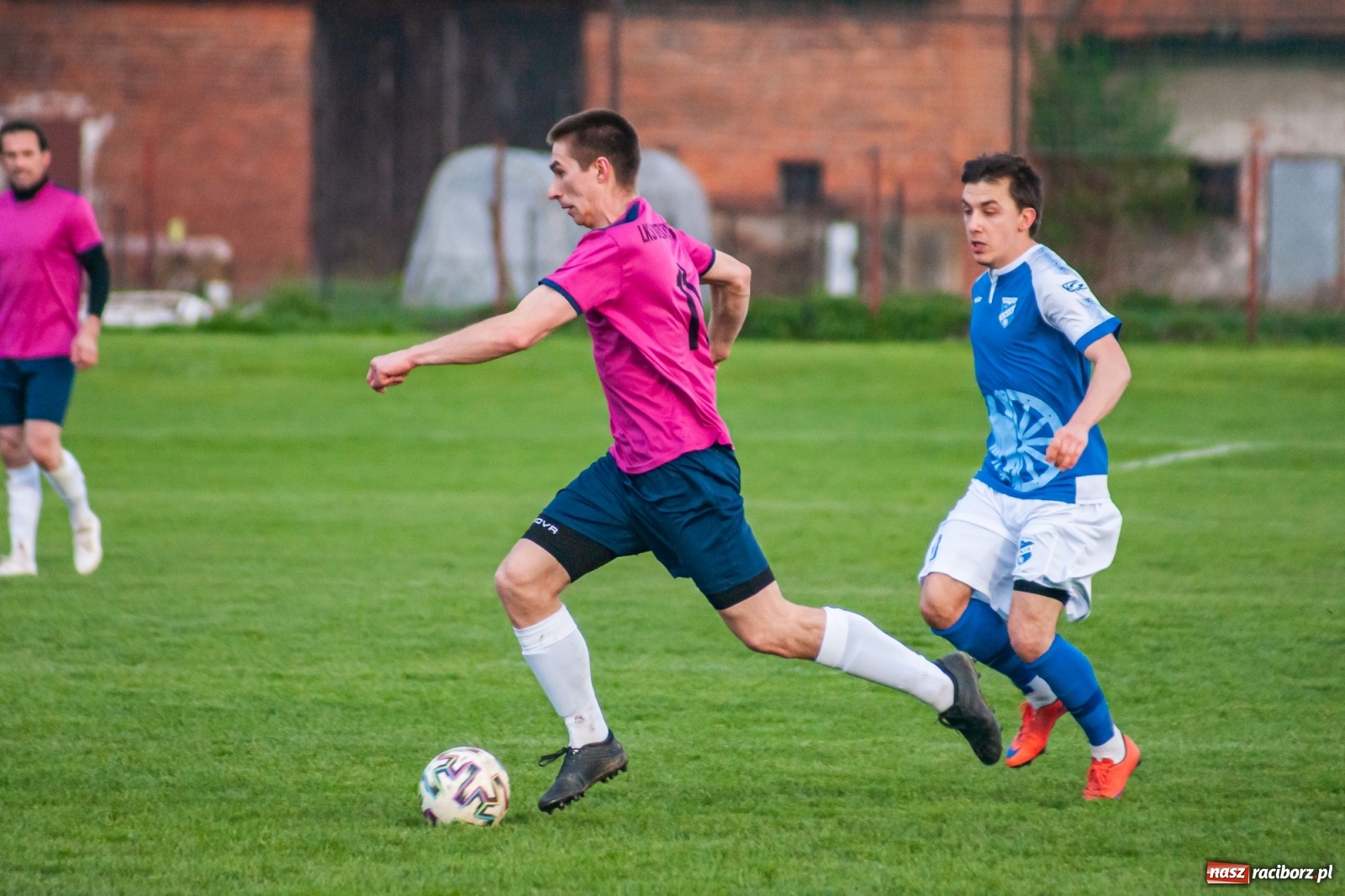 Zdjęcie w galerii na portalu naszraciborz.pl: Unia Racibórz nie potrafi odbić się od dna. Kolejna wygrana Krzyżanowic [FOTO] wiadomości z regionu