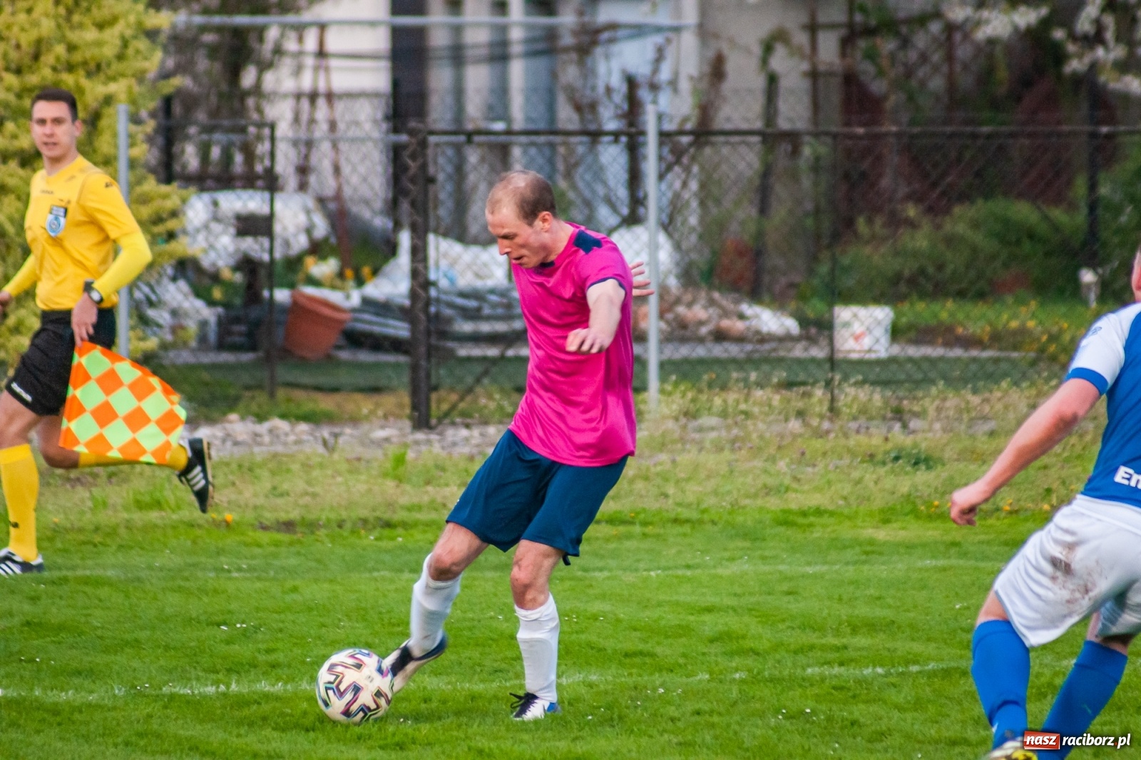 Zdjęcie w galerii na portalu naszraciborz.pl: Unia Racibórz nie potrafi odbić się od dna. Kolejna wygrana Krzyżanowic [FOTO] wiadomości z regionu