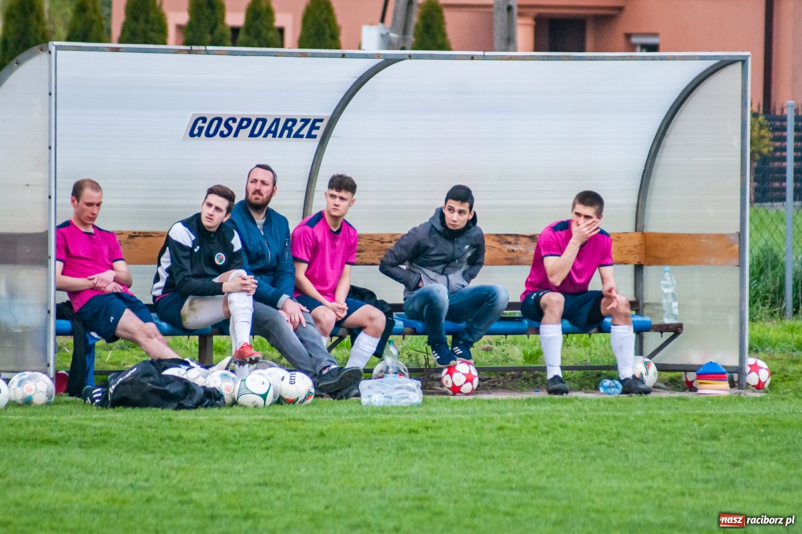 Zdjęcie w galerii na portalu naszraciborz.pl: Unia Racibórz nie potrafi odbić się od dna. Kolejna wygrana Krzyżanowic [FOTO] wiadomości z regionu