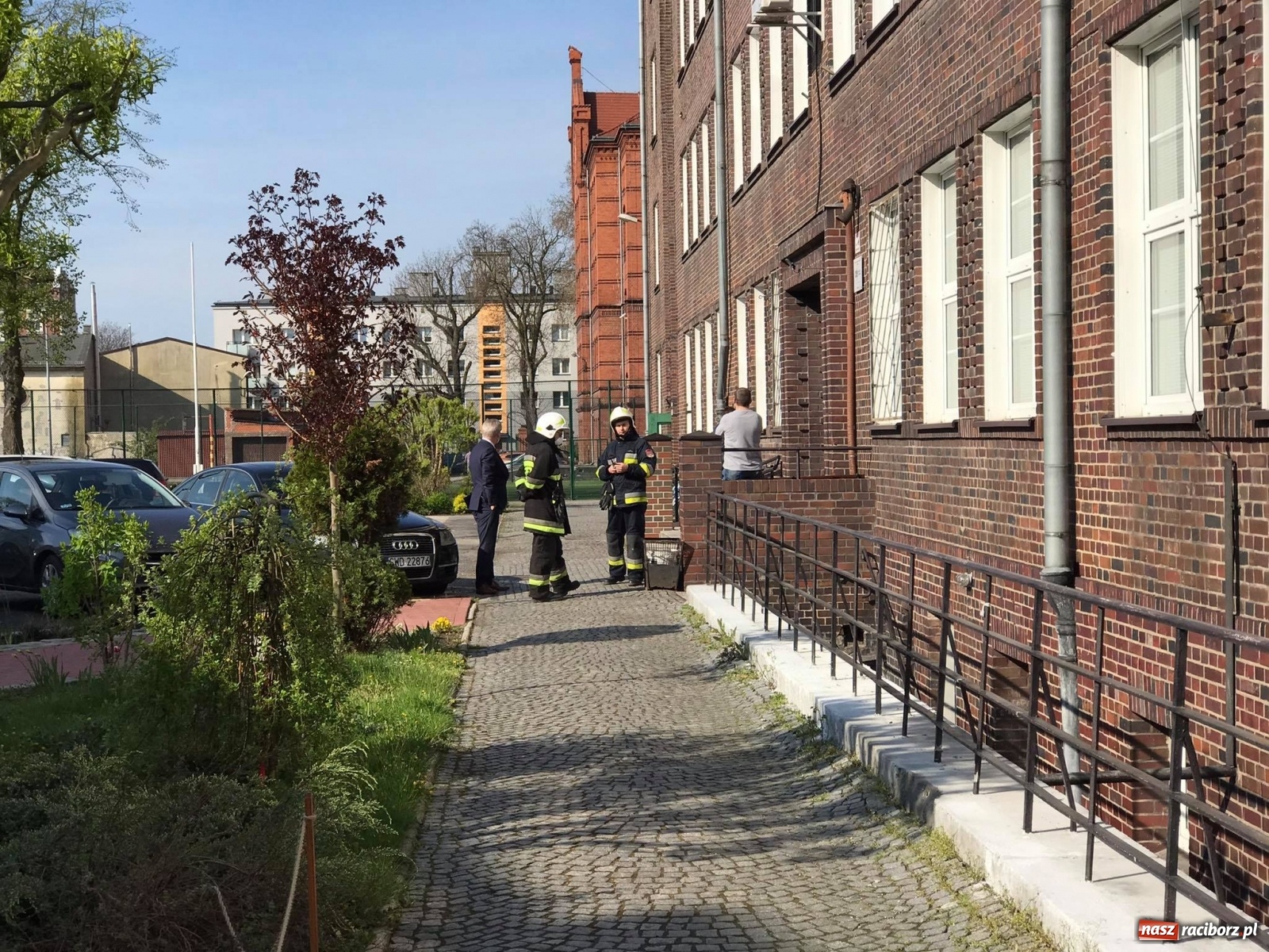 Zdjęcie w galerii na portalu naszraciborz.pl: Alarmy bombowe w raciborskich szkołach  wiadomości z regionu