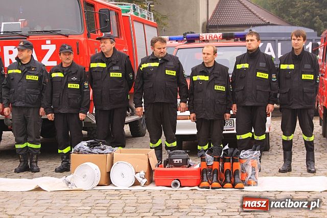 Zdjęcie w galerii na portalu naszraciborz.pl: Strażacy ochotnicy dostali sprzęt wiadomości z regionu