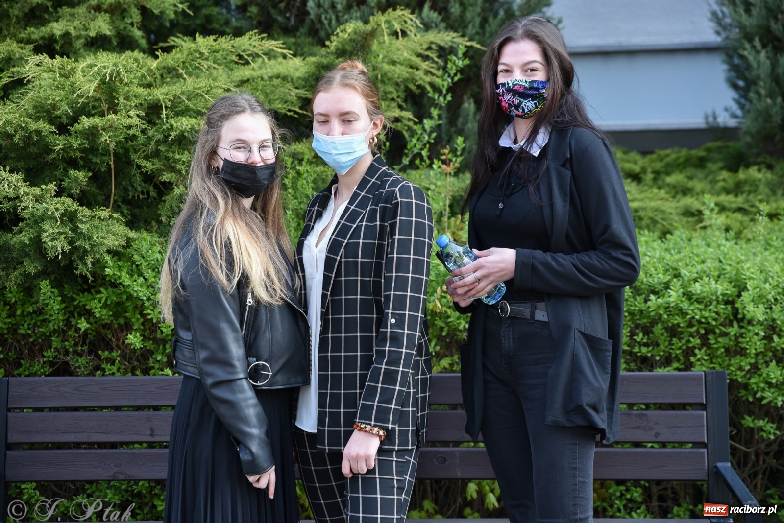 Zdjęcie w galerii na portalu naszraciborz.pl: Ruszyły matury 2021. Lalka i Ziemia Obiecana z języka polskiego wiadomości z regionu