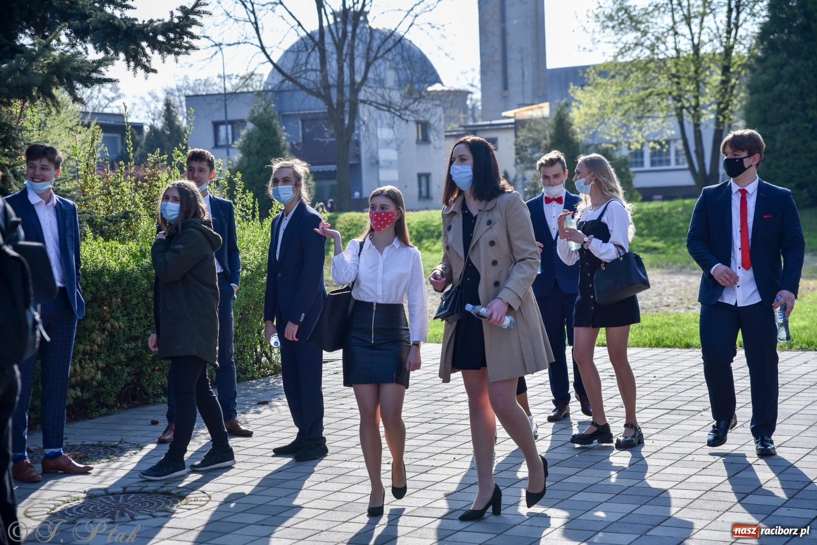 Zdjęcie w galerii na portalu naszraciborz.pl: Ruszyły matury 2021. Lalka i Ziemia Obiecana z języka polskiego wiadomości z regionu