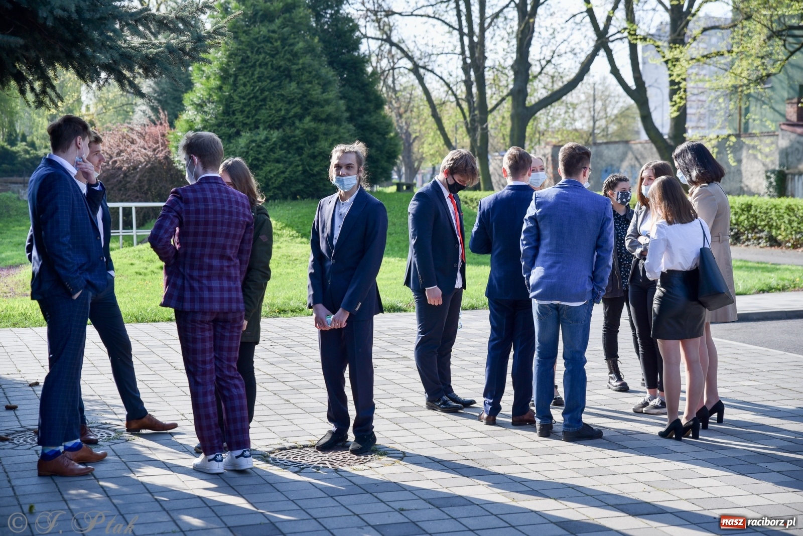 Zdjęcie w galerii na portalu naszraciborz.pl: Ruszyły matury 2021. Lalka i Ziemia Obiecana z języka polskiego wiadomości z regionu
