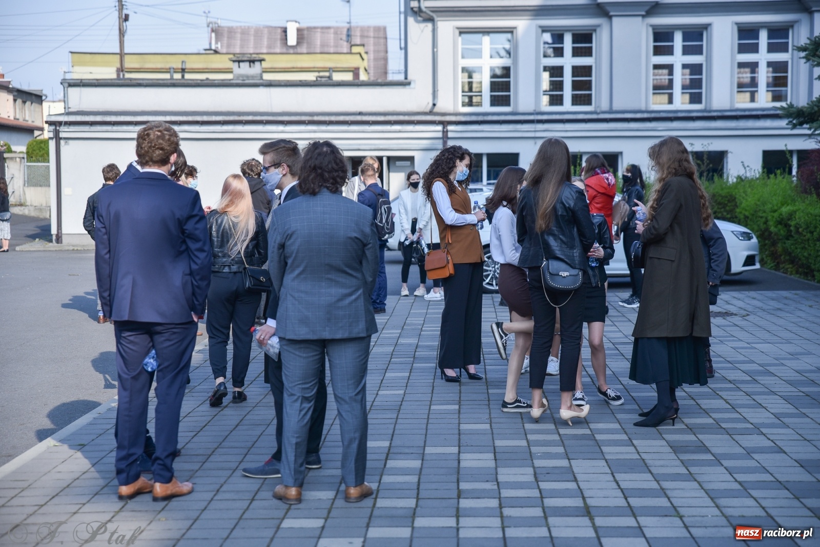 Zdjęcie w galerii na portalu naszraciborz.pl: Ruszyły matury 2021. Lalka i Ziemia Obiecana z języka polskiego wiadomości z regionu