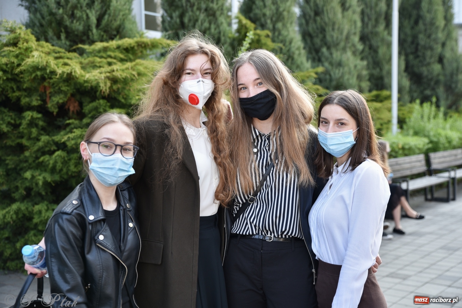 Zdjęcie w galerii na portalu naszraciborz.pl: Ruszyły matury 2021. Lalka i Ziemia Obiecana z języka polskiego wiadomości z regionu