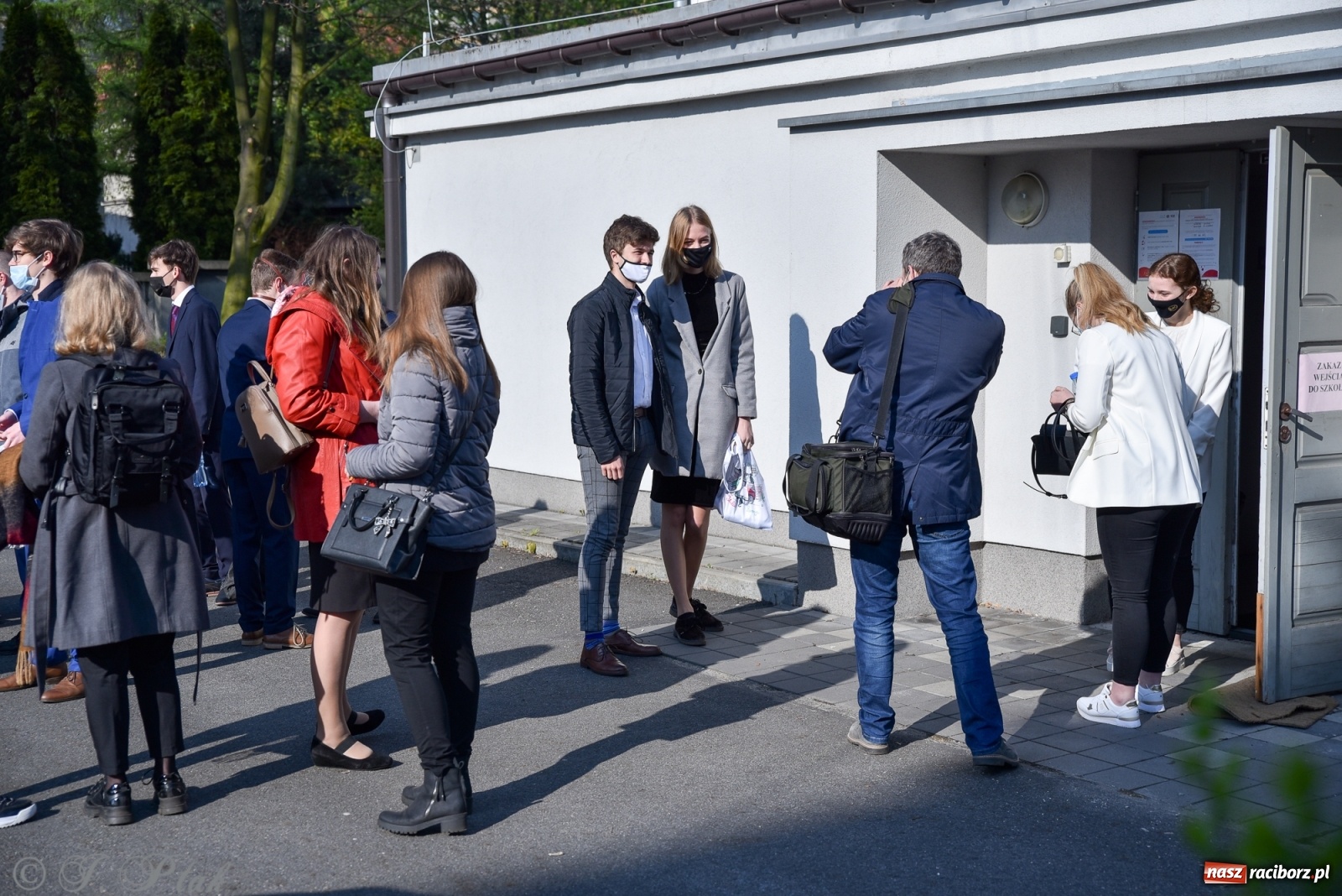 Zdjęcie w galerii na portalu naszraciborz.pl: Ruszyły matury 2021. Lalka i Ziemia Obiecana z języka polskiego wiadomości z regionu