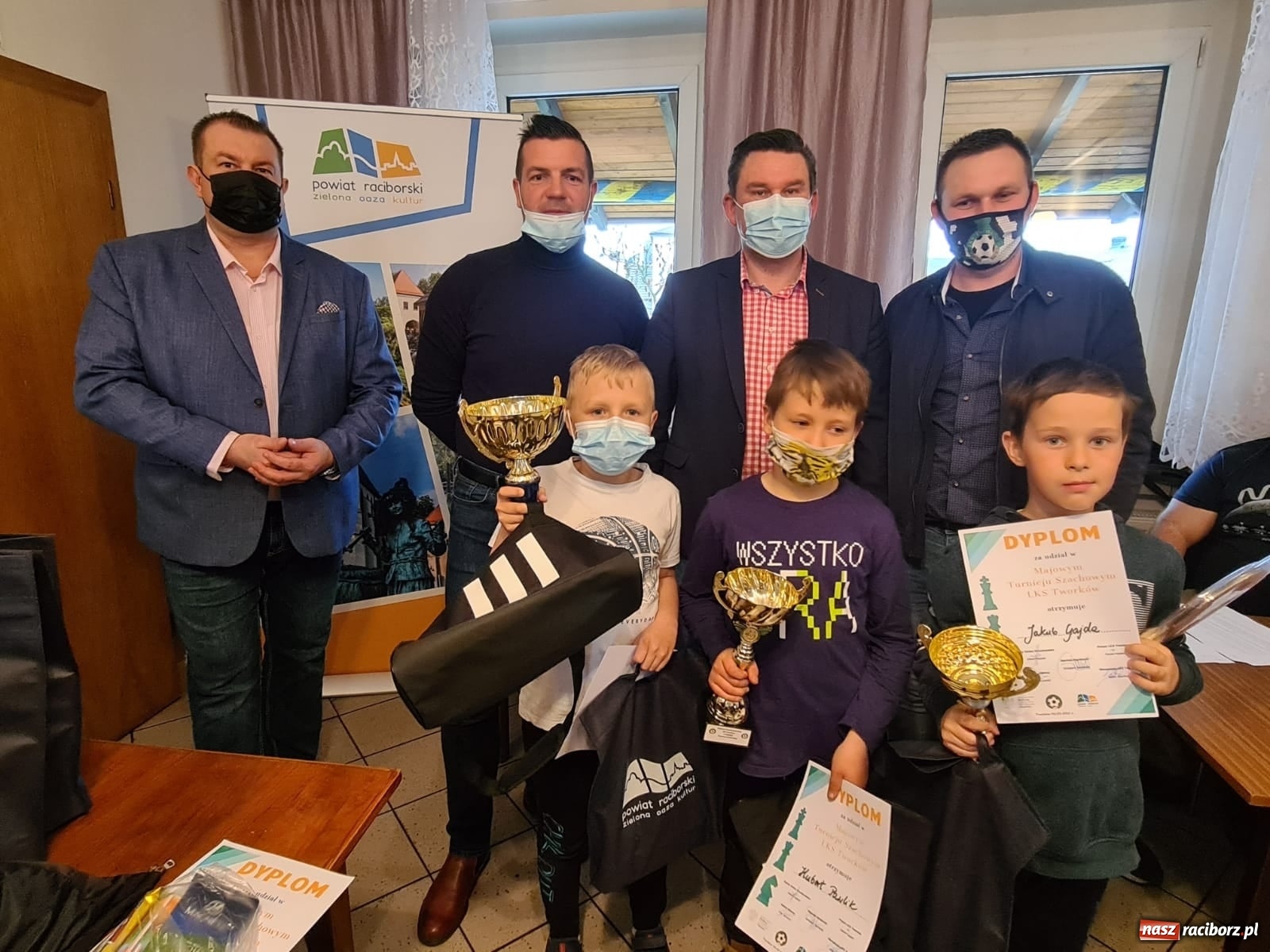 Zdjęcie w galerii na portalu naszraciborz.pl: Majowy turniej szachowy w Tworkowie wiadomości z regionu