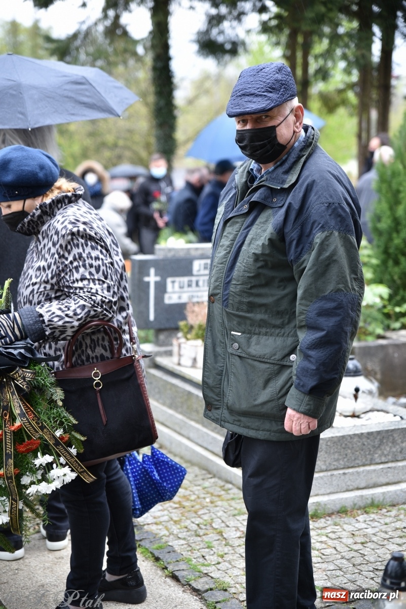 Zdjęcie w galerii na portalu naszraciborz.pl: Ostatnie pożegnanie doktora Stanisława Morawca [FOTO] wiadomości z regionu