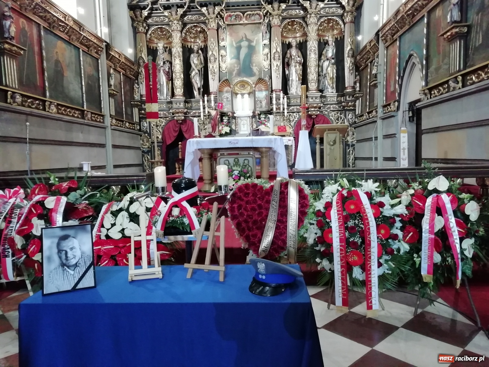 Zdjęcie w galerii na portalu naszraciborz.pl: Uroczystości pogrzebowe śp. asp. Michała Kędzierskiego [FOTO i WIDEO]  wiadomości z regionu