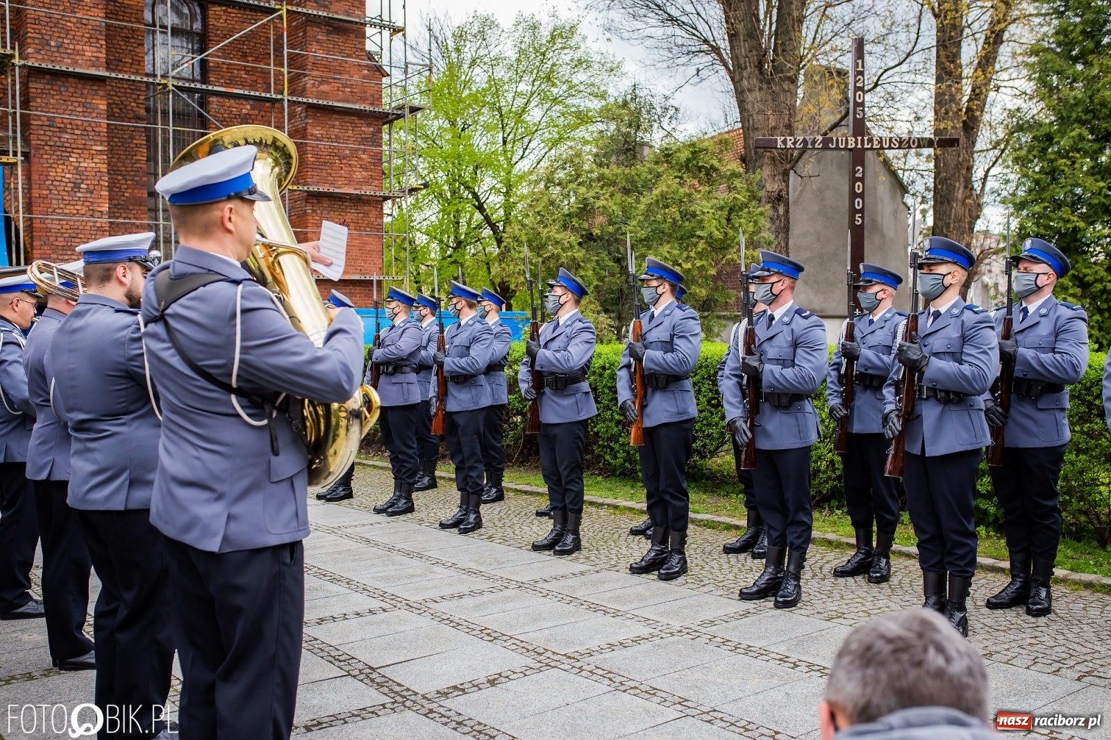 Zdjęcie w galerii na portalu naszraciborz.pl: Uroczystości pogrzebowe śp. asp. Michała Kędzierskiego [FOTO i WIDEO]  wiadomości z regionu