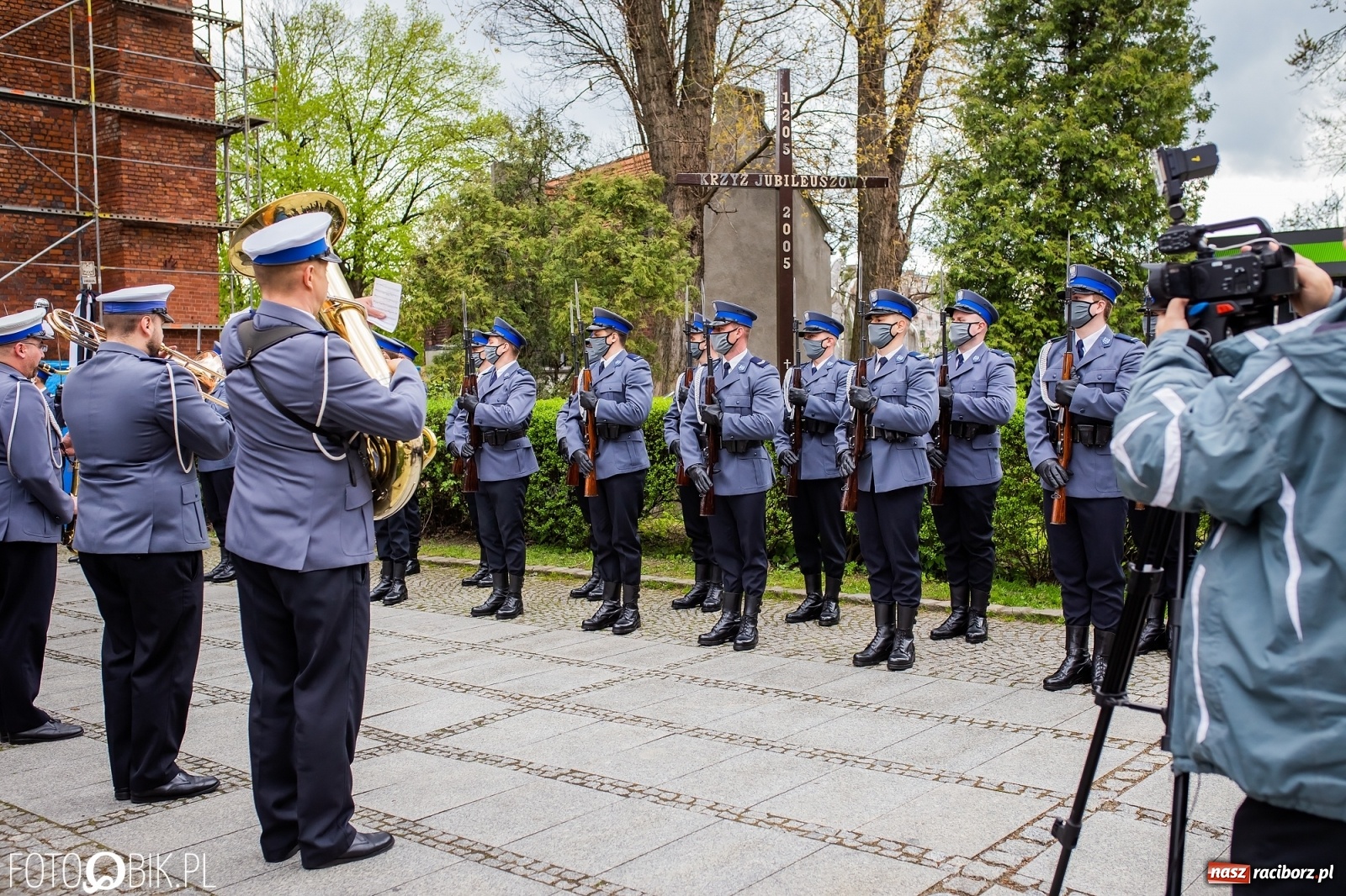 Zdjęcie w galerii na portalu naszraciborz.pl: Uroczystości pogrzebowe śp. asp. Michała Kędzierskiego [FOTO i WIDEO]  wiadomości z regionu
