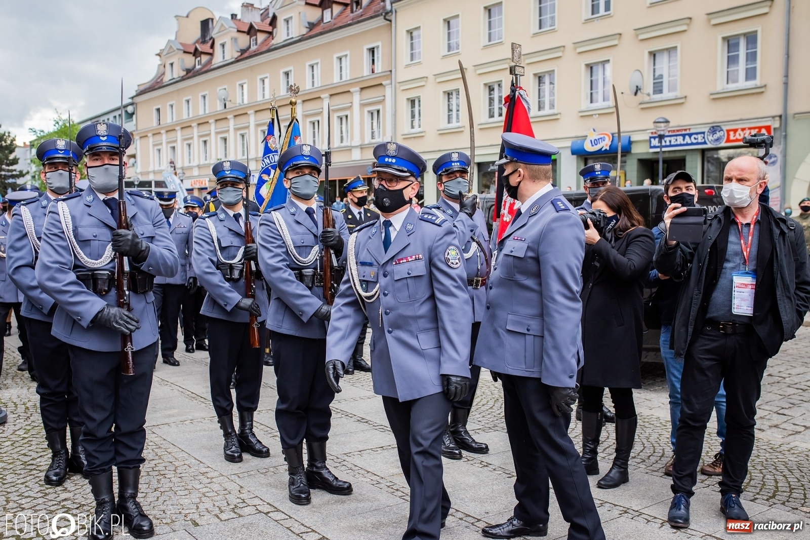 Zdjęcie w galerii na portalu naszraciborz.pl: Uroczystości pogrzebowe śp. asp. Michała Kędzierskiego [FOTO i WIDEO]  wiadomości z regionu