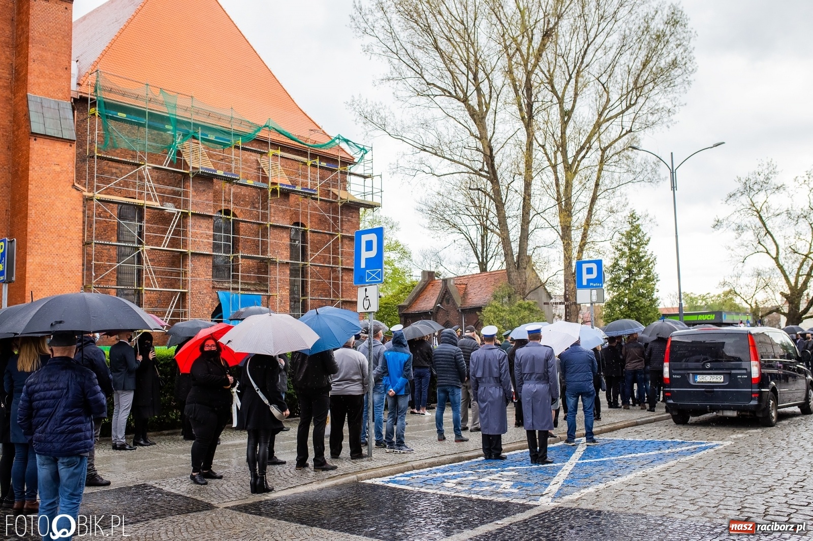 Zdjęcie w galerii na portalu naszraciborz.pl: Uroczystości pogrzebowe śp. asp. Michała Kędzierskiego [FOTO i WIDEO]  wiadomości z regionu