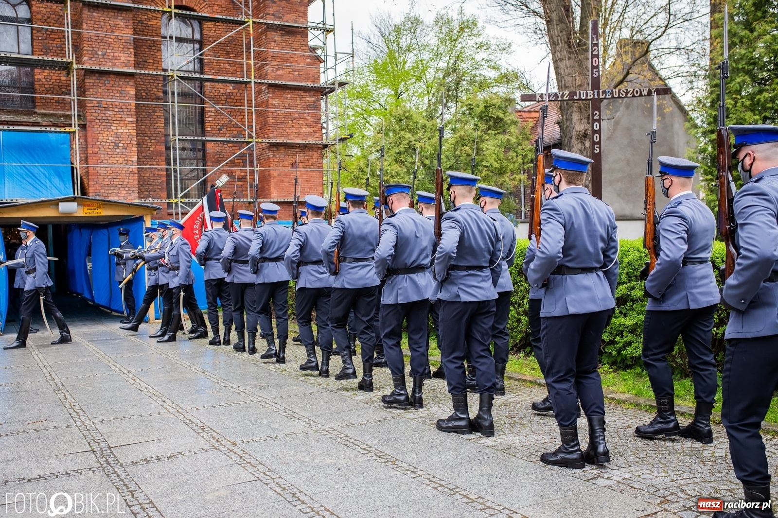 Zdjęcie w galerii na portalu naszraciborz.pl: Uroczystości pogrzebowe śp. asp. Michała Kędzierskiego [FOTO i WIDEO]  wiadomości z regionu
