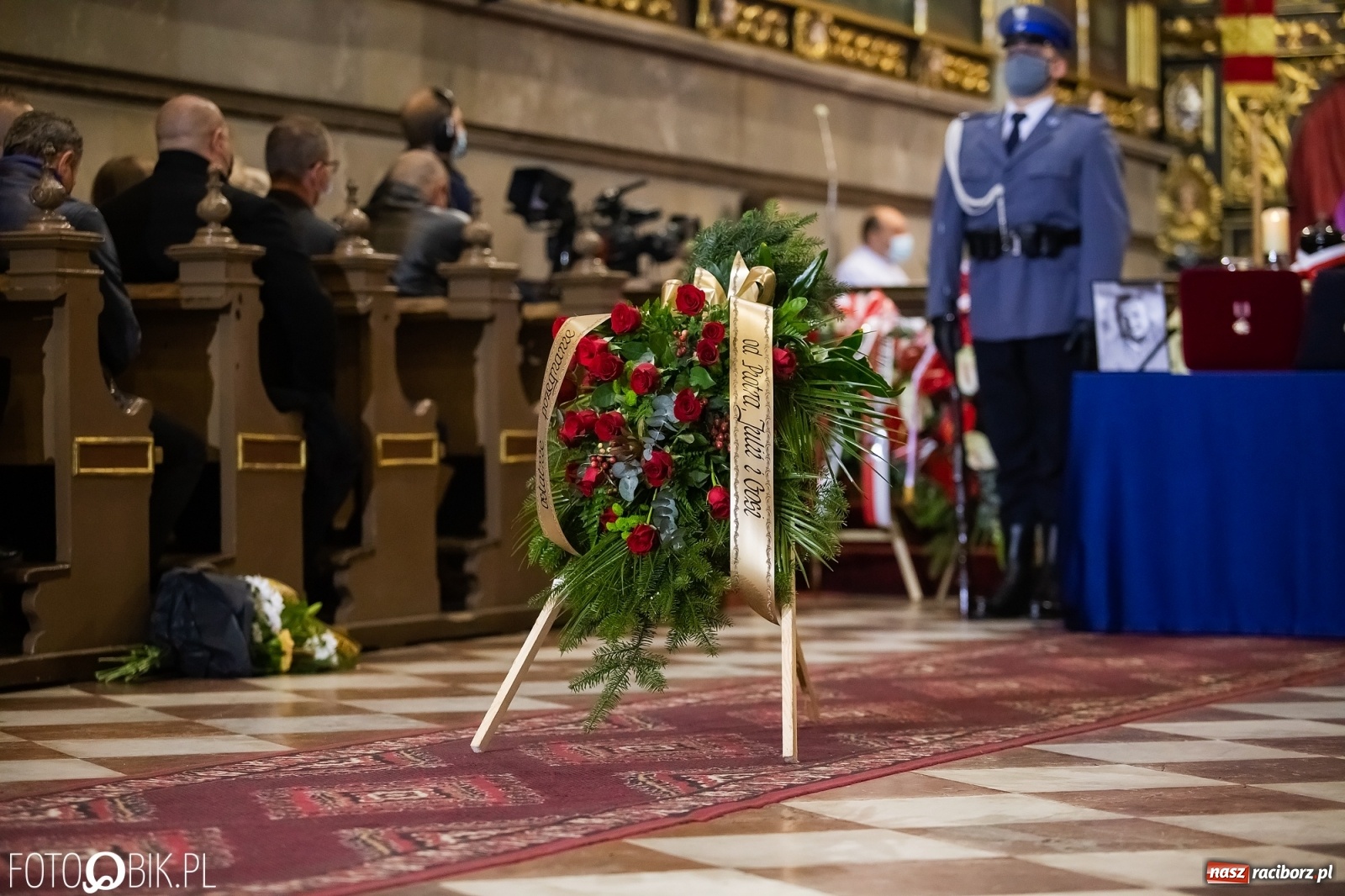 Zdjęcie w galerii na portalu naszraciborz.pl: Uroczystości pogrzebowe śp. asp. Michała Kędzierskiego [FOTO i WIDEO]  wiadomości z regionu