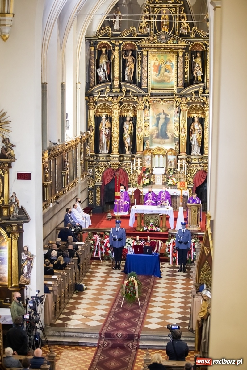 Zdjęcie w galerii na portalu naszraciborz.pl: Uroczystości pogrzebowe śp. asp. Michała Kędzierskiego [FOTO i WIDEO]  wiadomości z regionu