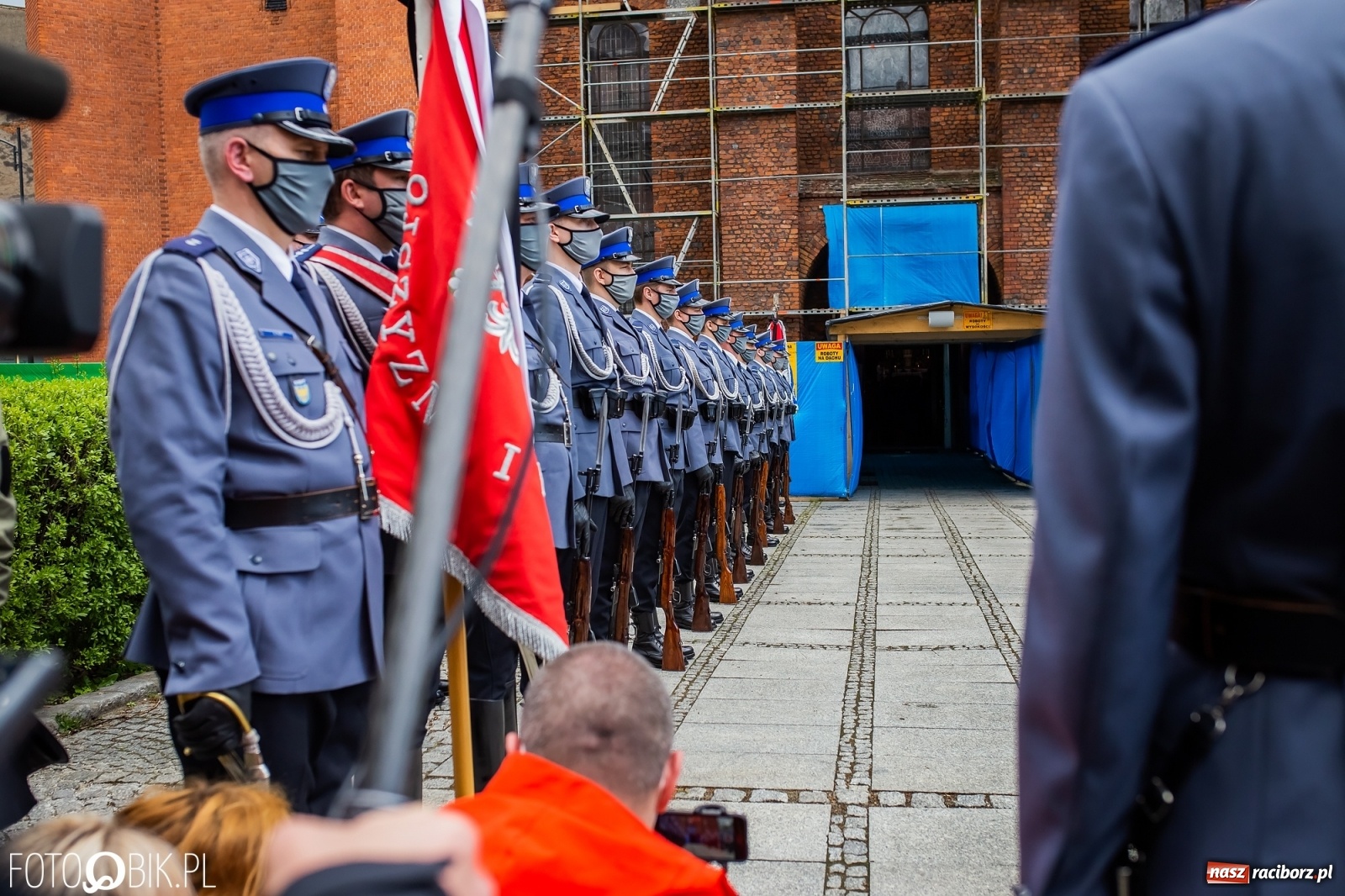 Zdjęcie w galerii na portalu naszraciborz.pl: Uroczystości pogrzebowe śp. asp. Michała Kędzierskiego [FOTO i WIDEO]  wiadomości z regionu