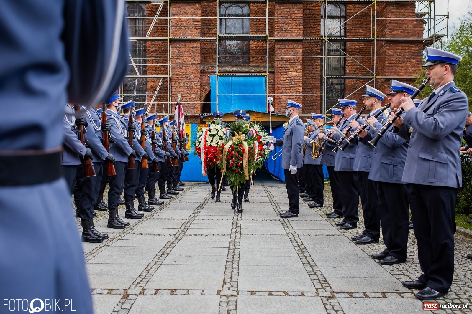 Zdjęcie w galerii na portalu naszraciborz.pl: Uroczystości pogrzebowe śp. asp. Michała Kędzierskiego [FOTO i WIDEO]  wiadomości z regionu
