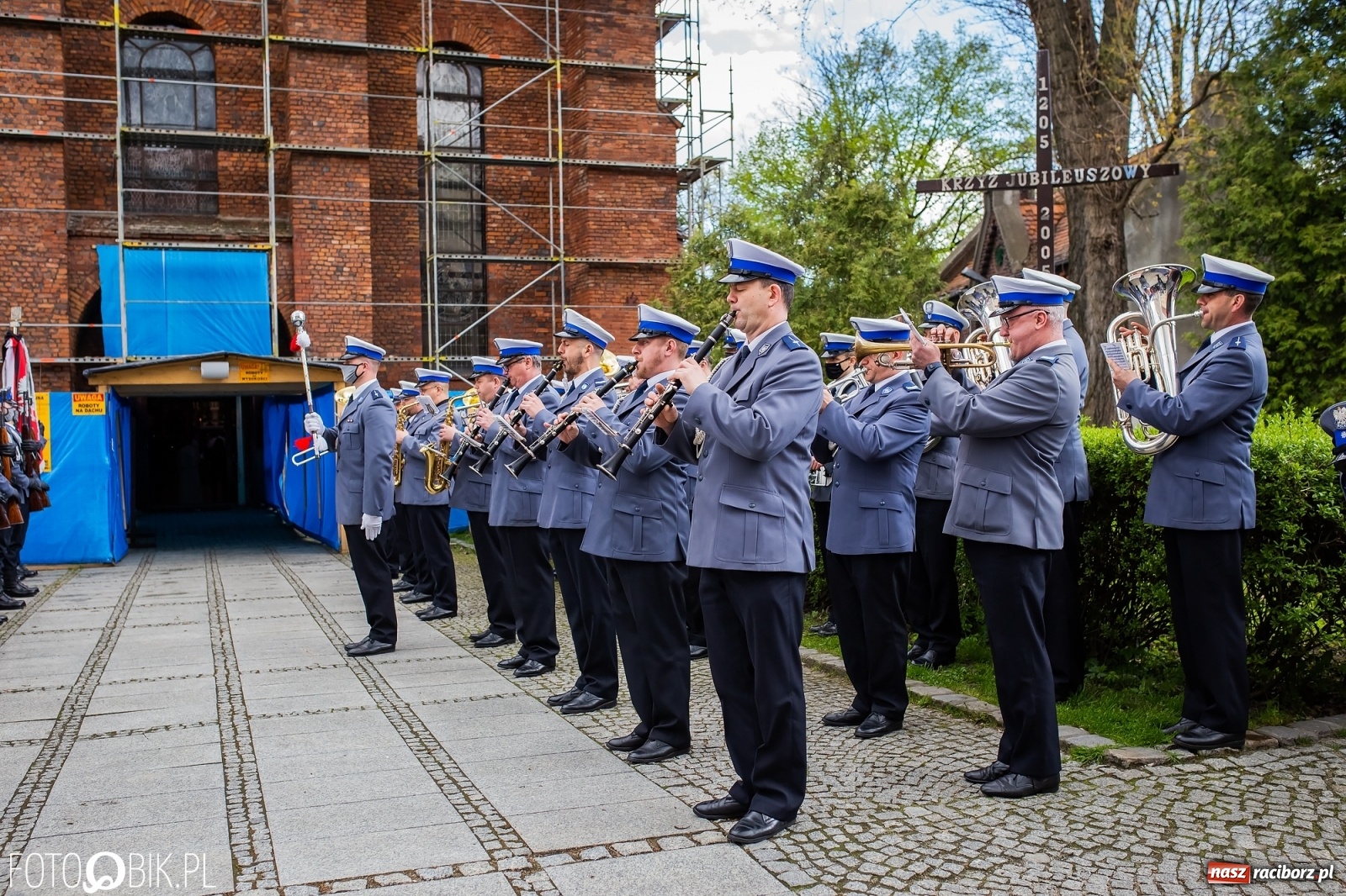 Zdjęcie w galerii na portalu naszraciborz.pl: Uroczystości pogrzebowe śp. asp. Michała Kędzierskiego [FOTO i WIDEO]  wiadomości z regionu