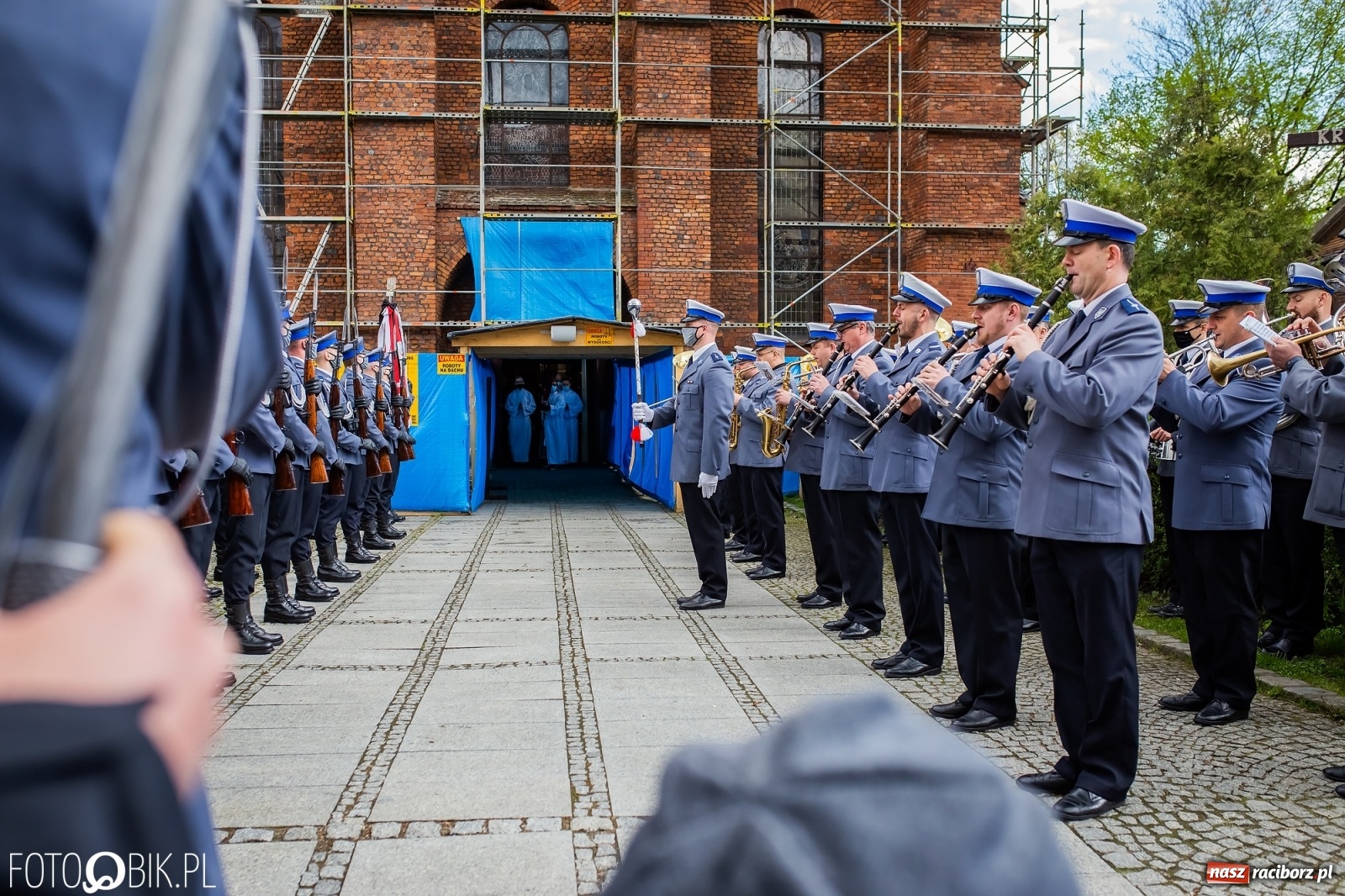 Zdjęcie w galerii na portalu naszraciborz.pl: Uroczystości pogrzebowe śp. asp. Michała Kędzierskiego [FOTO i WIDEO]  wiadomości z regionu