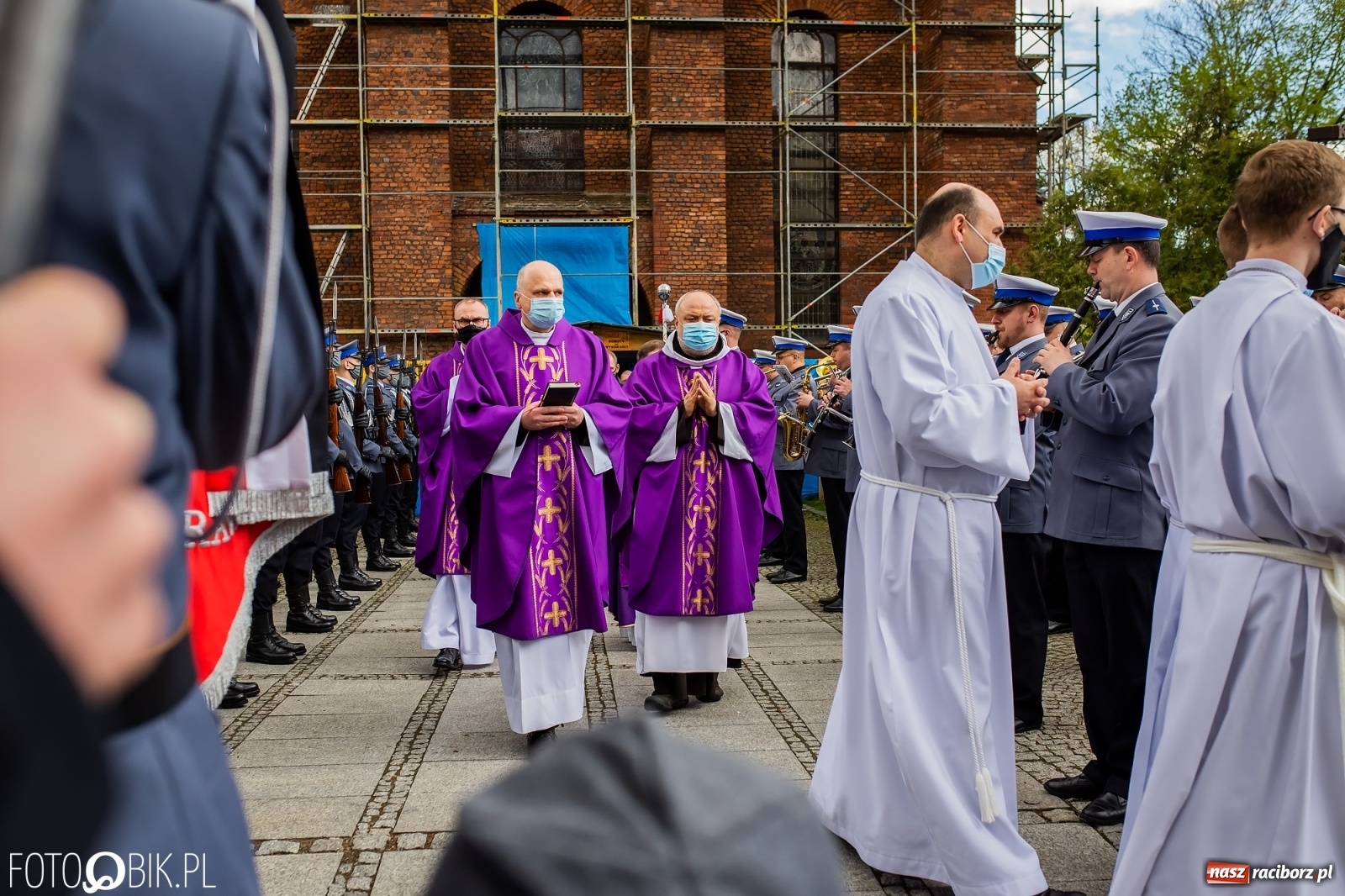 Zdjęcie w galerii na portalu naszraciborz.pl: Uroczystości pogrzebowe śp. asp. Michała Kędzierskiego [FOTO i WIDEO]  wiadomości z regionu