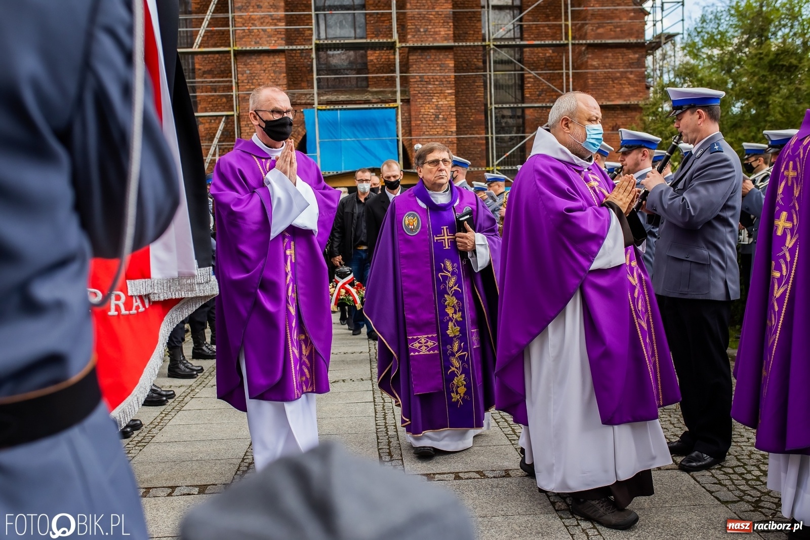 Zdjęcie w galerii na portalu naszraciborz.pl: Uroczystości pogrzebowe śp. asp. Michała Kędzierskiego [FOTO i WIDEO]  wiadomości z regionu