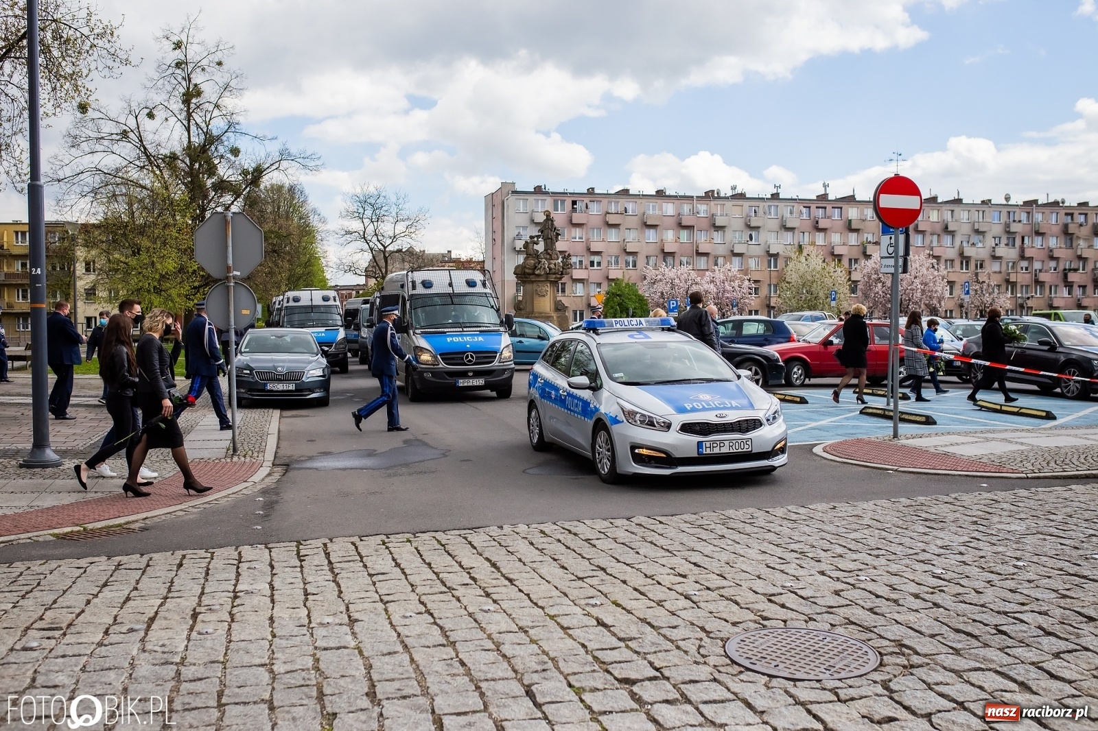 Zdjęcie w galerii na portalu naszraciborz.pl: Uroczystości pogrzebowe śp. asp. Michała Kędzierskiego [FOTO i WIDEO]  wiadomości z regionu