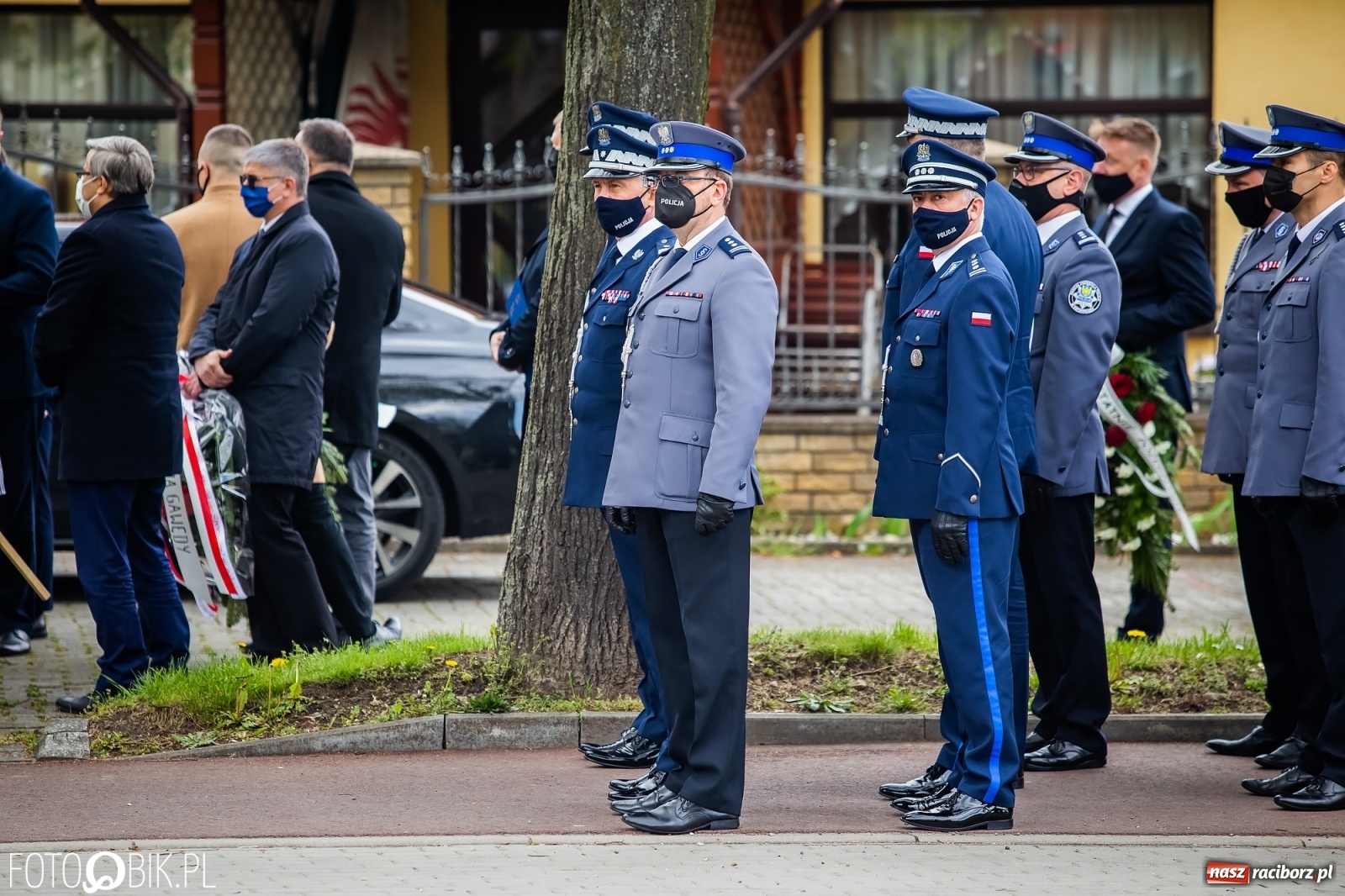 Zdjęcie w galerii na portalu naszraciborz.pl: Uroczystości pogrzebowe śp. asp. Michała Kędzierskiego [FOTO i WIDEO]  wiadomości z regionu