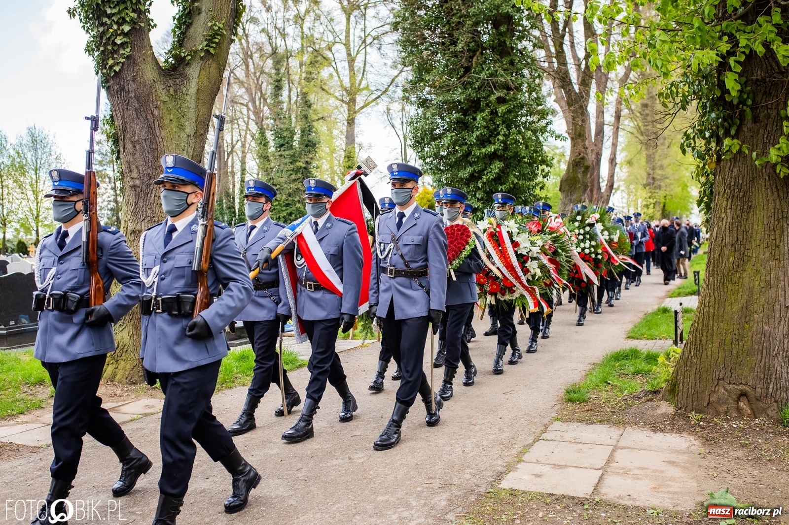 Zdjęcie w galerii na portalu naszraciborz.pl: Uroczystości pogrzebowe śp. asp. Michała Kędzierskiego [FOTO i WIDEO]  wiadomości z regionu
