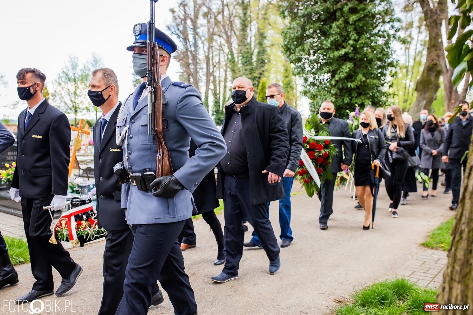 Zdjęcie w galerii na portalu naszraciborz.pl: Uroczystości pogrzebowe śp. asp. Michała Kędzierskiego [FOTO i WIDEO]  wiadomości z regionu
