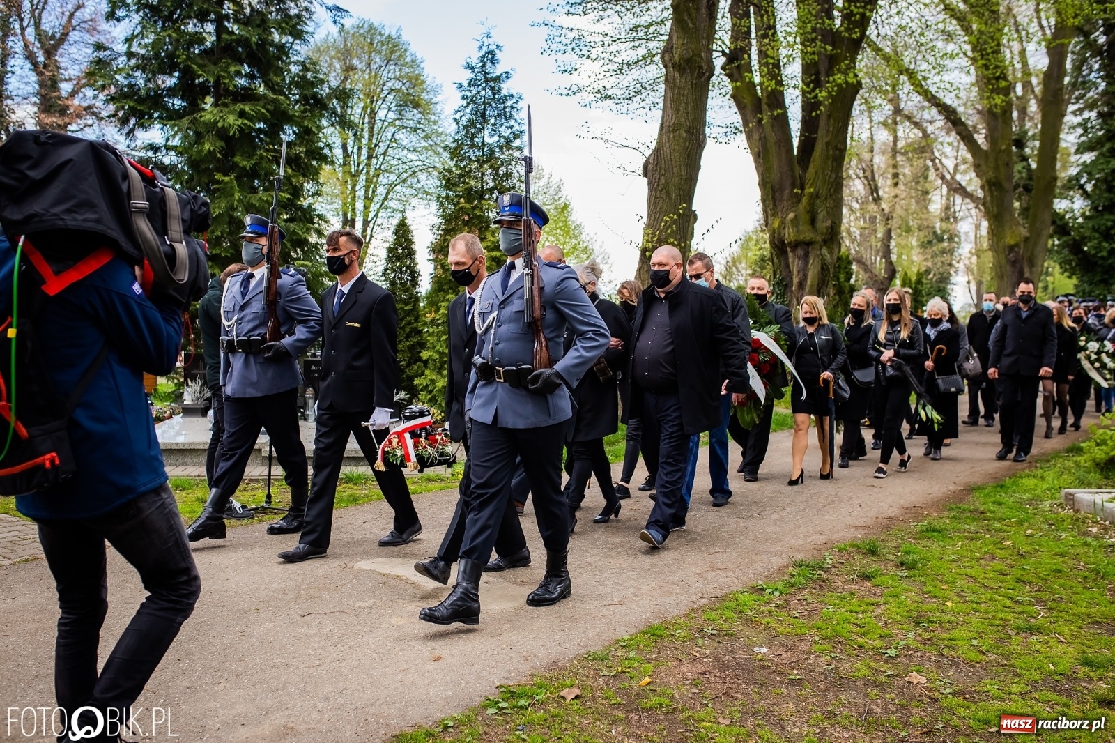 Zdjęcie w galerii na portalu naszraciborz.pl: Uroczystości pogrzebowe śp. asp. Michała Kędzierskiego [FOTO i WIDEO]  wiadomości z regionu