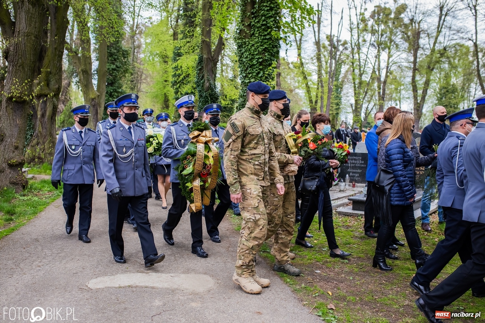 Zdjęcie w galerii na portalu naszraciborz.pl: Uroczystości pogrzebowe śp. asp. Michała Kędzierskiego [FOTO i WIDEO]  wiadomości z regionu