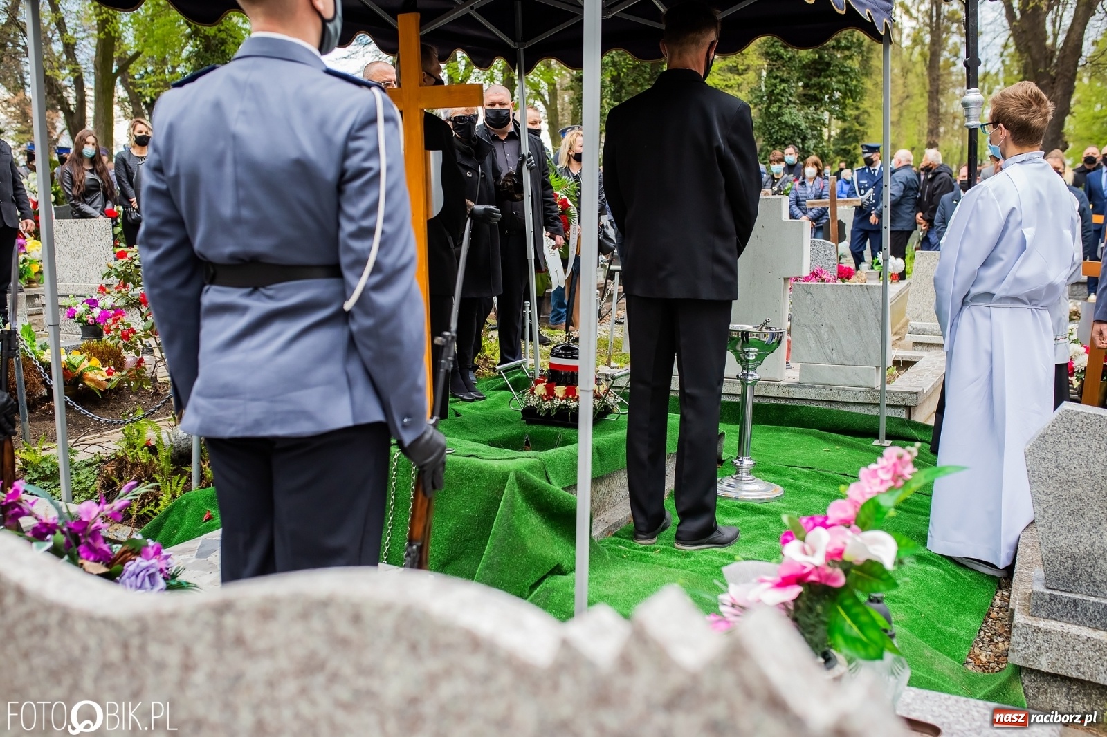 Zdjęcie w galerii na portalu naszraciborz.pl: Uroczystości pogrzebowe śp. asp. Michała Kędzierskiego [FOTO i WIDEO]  wiadomości z regionu