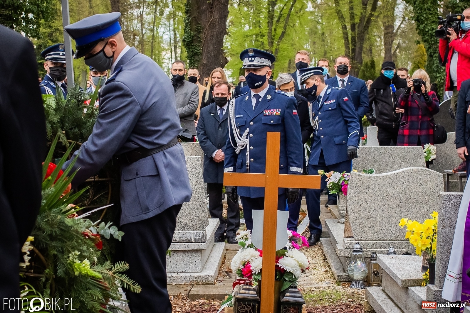 Zdjęcie w galerii na portalu naszraciborz.pl: Uroczystości pogrzebowe śp. asp. Michała Kędzierskiego [FOTO i WIDEO]  wiadomości z regionu