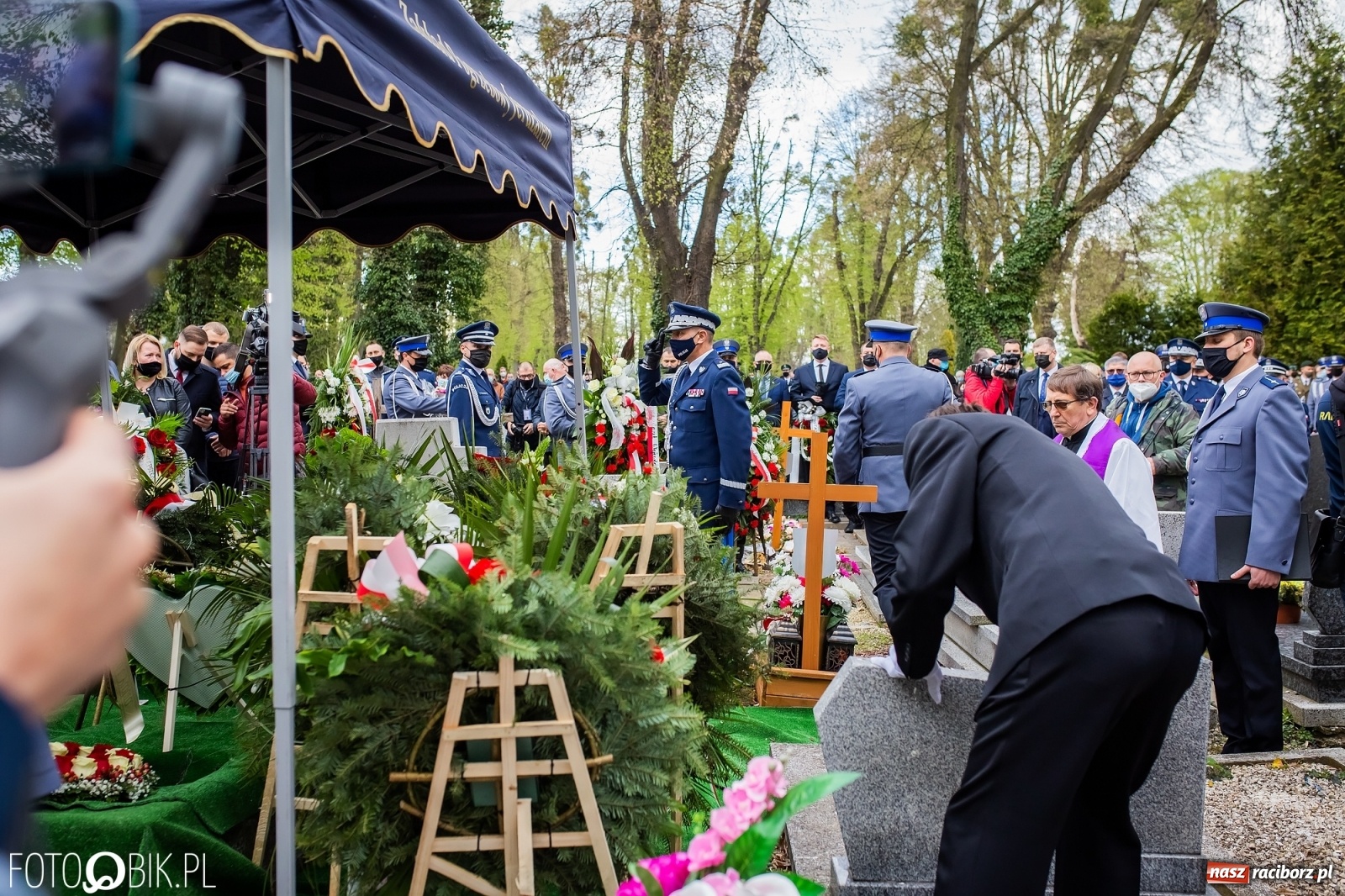 Zdjęcie w galerii na portalu naszraciborz.pl: Uroczystości pogrzebowe śp. asp. Michała Kędzierskiego [FOTO i WIDEO]  wiadomości z regionu