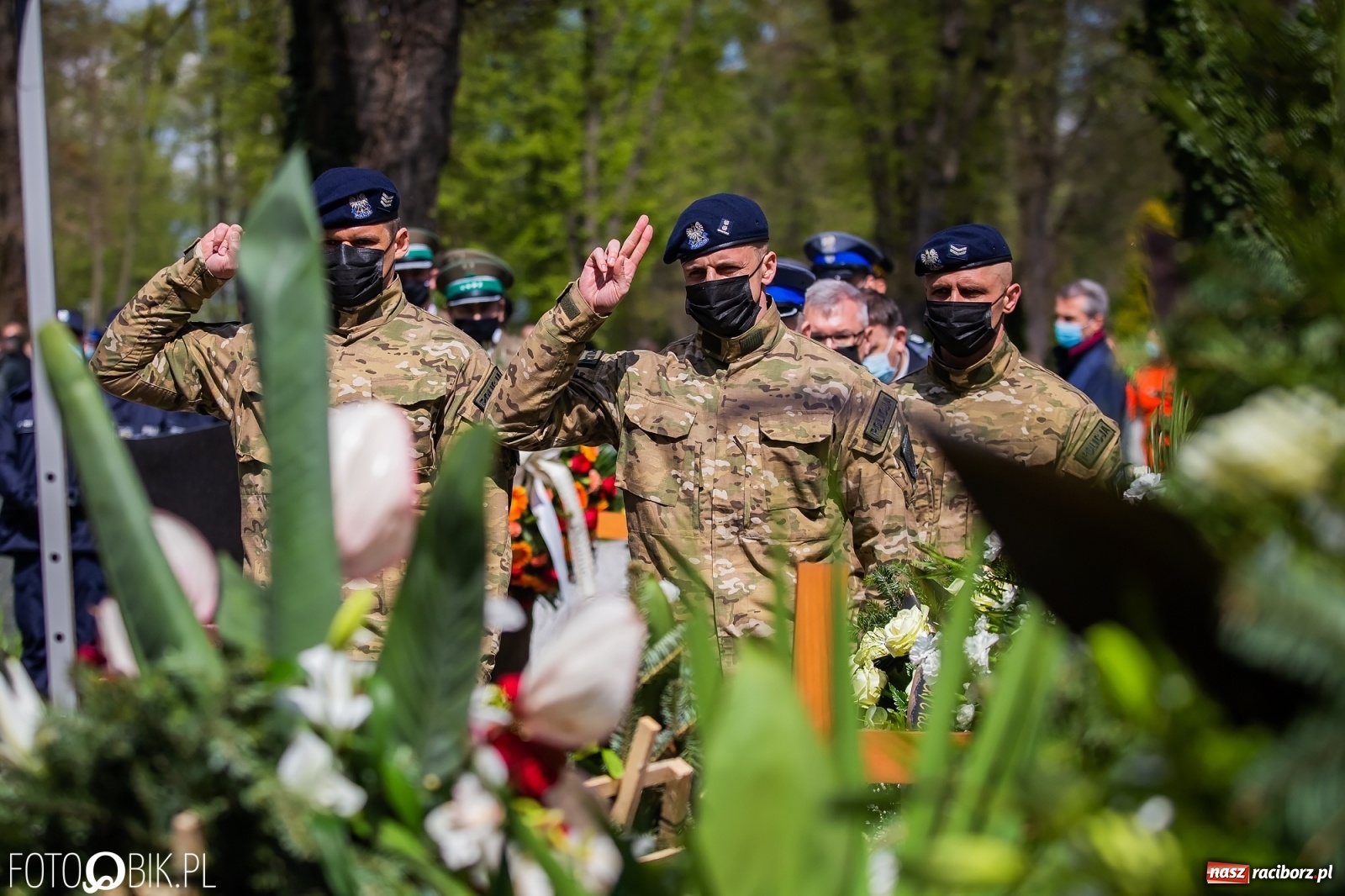 Zdjęcie w galerii na portalu naszraciborz.pl: Uroczystości pogrzebowe śp. asp. Michała Kędzierskiego [FOTO i WIDEO]  wiadomości z regionu