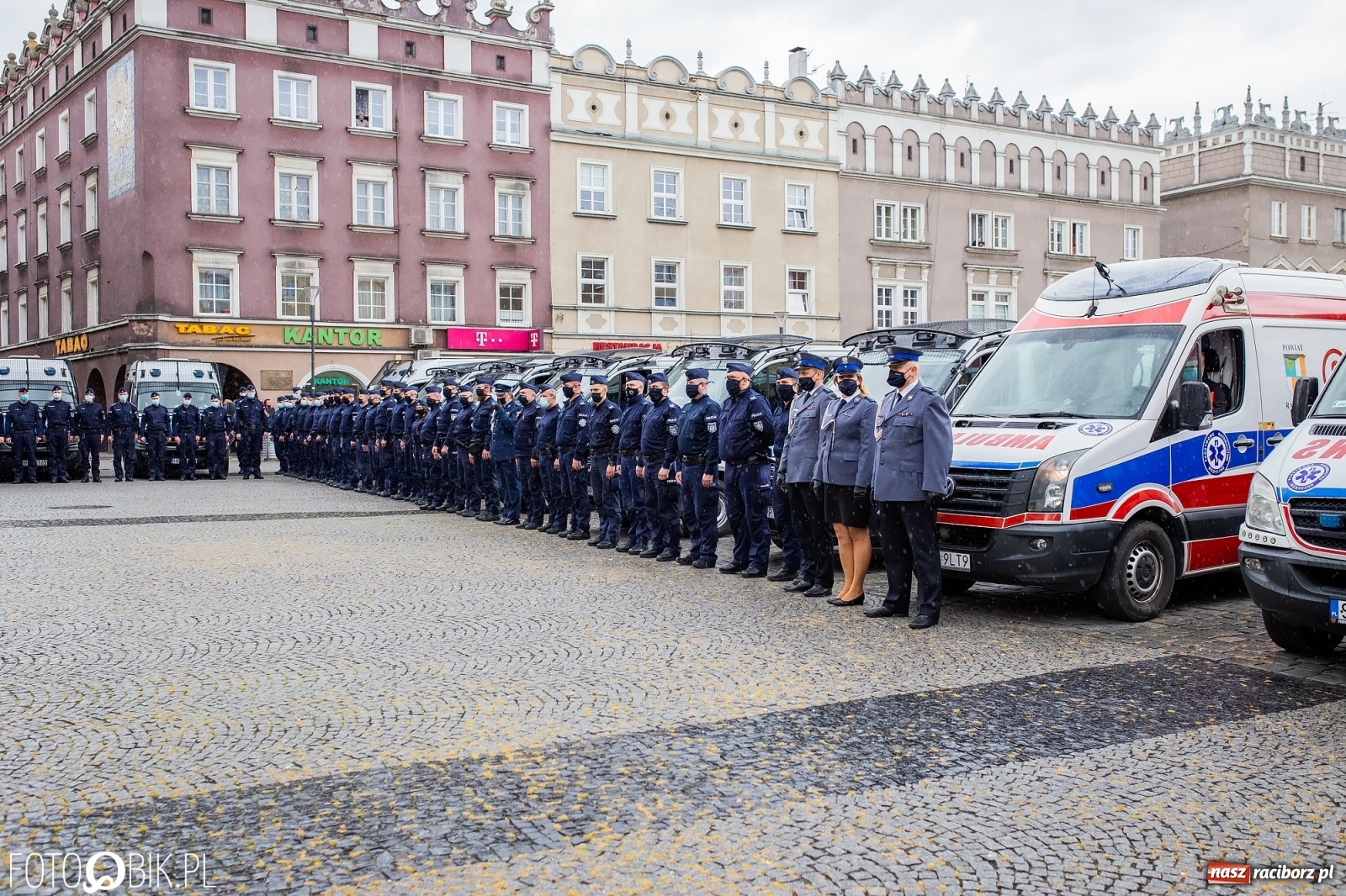 Zdjęcie w galerii na portalu naszraciborz.pl: Tak Racibórz żegnał śp. aspiranta Michała Kędzierskiego [FOTO Z DRONA] wiadomości z regionu