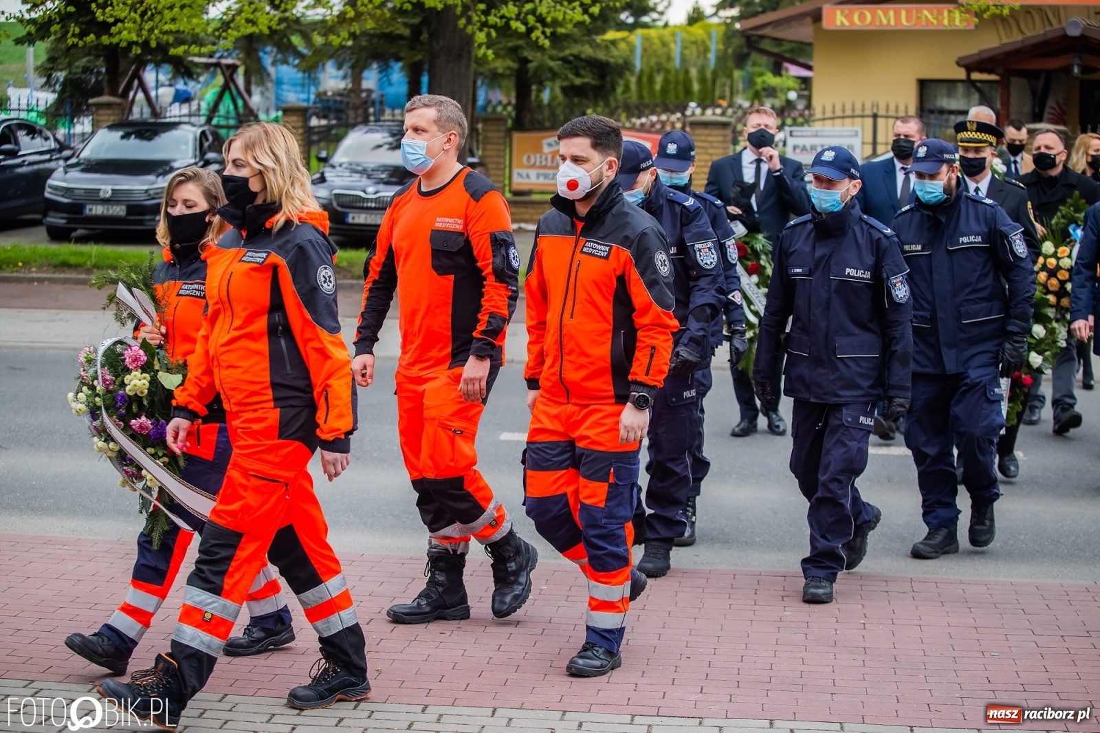 Zdjęcie w galerii na portalu naszraciborz.pl: Tak Racibórz żegnał śp. aspiranta Michała Kędzierskiego [FOTO Z DRONA] wiadomości z regionu