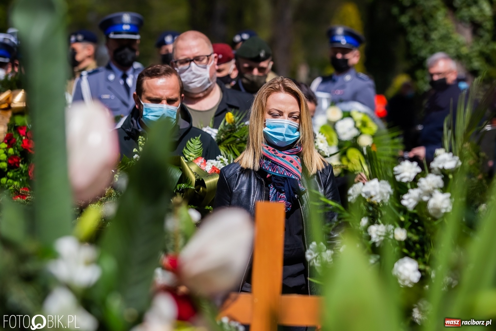 Zdjęcie w galerii na portalu naszraciborz.pl: Tak Racibórz żegnał śp. aspiranta Michała Kędzierskiego [FOTO Z DRONA] wiadomości z regionu