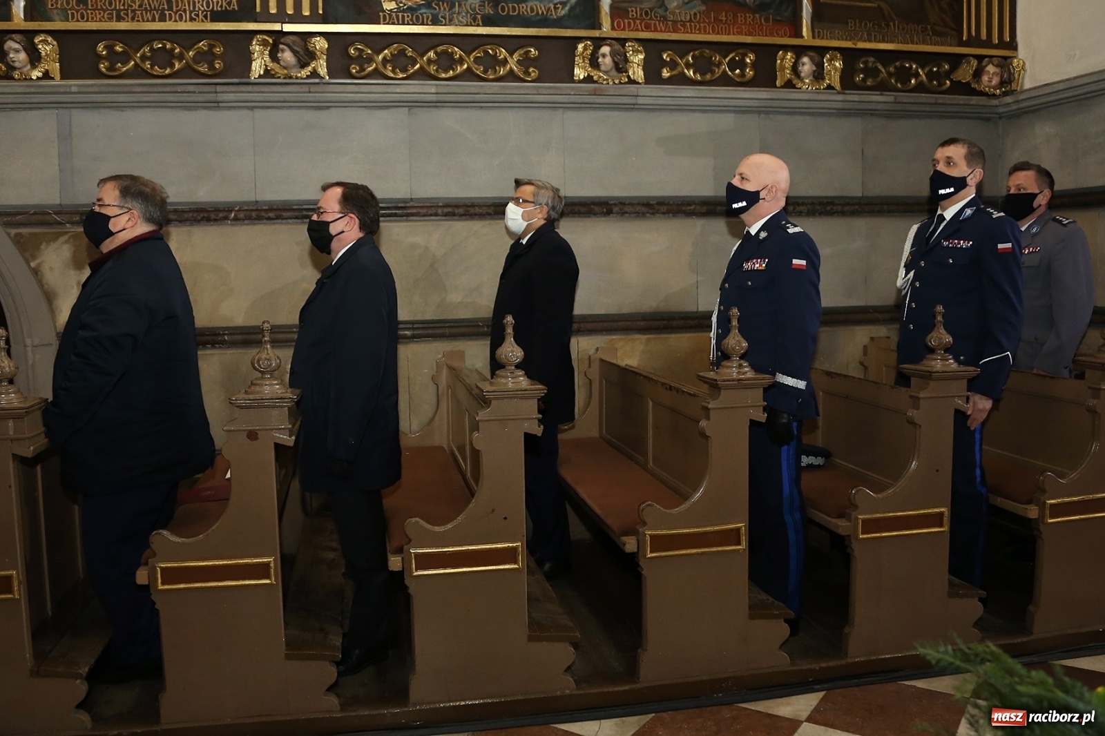 Zdjęcie w galerii na portalu naszraciborz.pl: Tak Racibórz żegnał śp. aspiranta Michała Kędzierskiego [FOTO Z DRONA] wiadomości z regionu