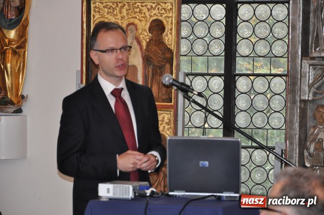 Zdjęcie w galerii na portalu naszraciborz.pl: Do Raciborza zjechał kwiat polskiej nauki wiadomości z regionu