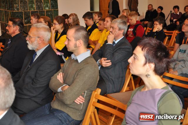 Zdjęcie w galerii na portalu naszraciborz.pl: Do Raciborza zjechał kwiat polskiej nauki wiadomości z regionu