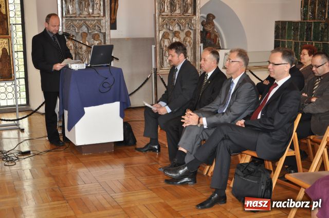 Zdjęcie w galerii na portalu naszraciborz.pl: Do Raciborza zjechał kwiat polskiej nauki wiadomości z regionu