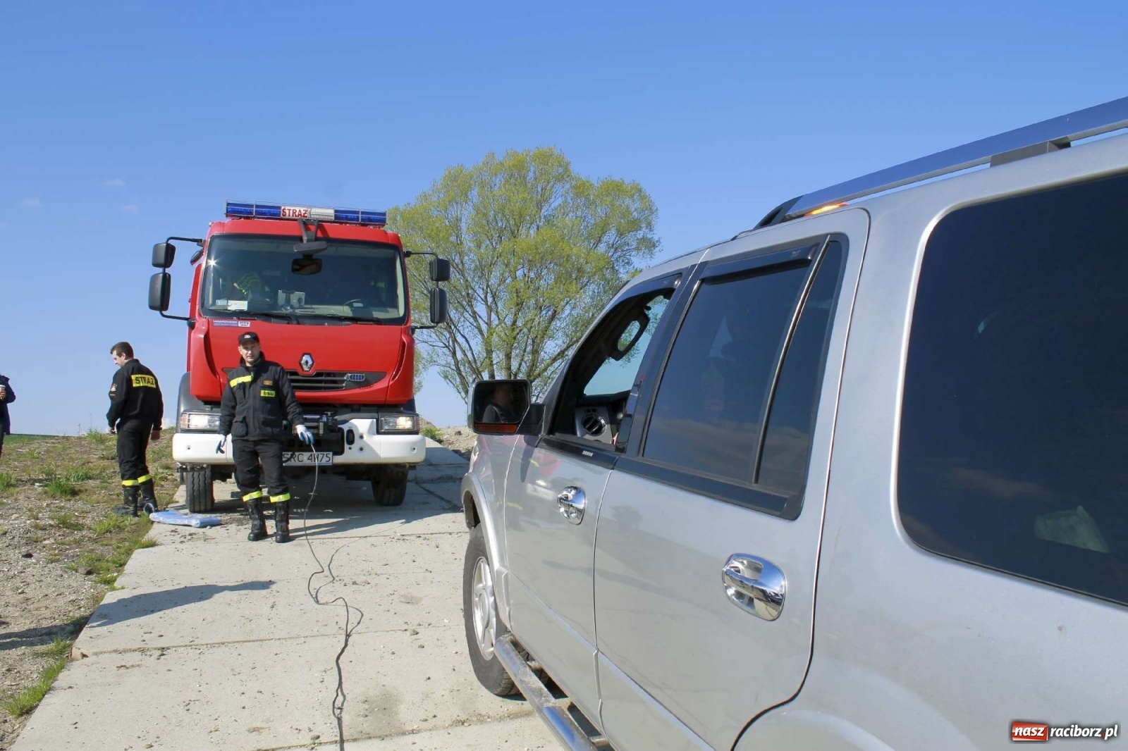 Zdjęcie w galerii na portalu naszraciborz.pl: Jacht ECO AWF wyruszył z Raciborza na rejs badawczy po Odrze. To dawna szalupa rosyjskiego zbiornikowca wiadomości z regionu