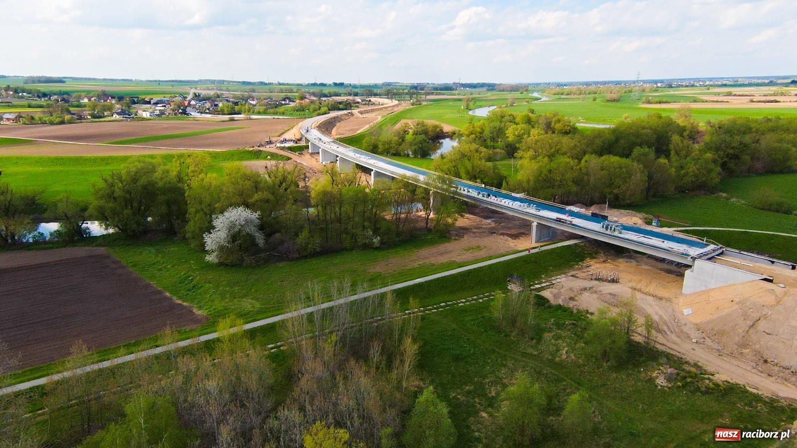 Zdjęcie w galerii na portalu naszraciborz.pl: List do redakcji. Dwa nowe przystanki kolejowe w Raciborzu wiadomości z regionu