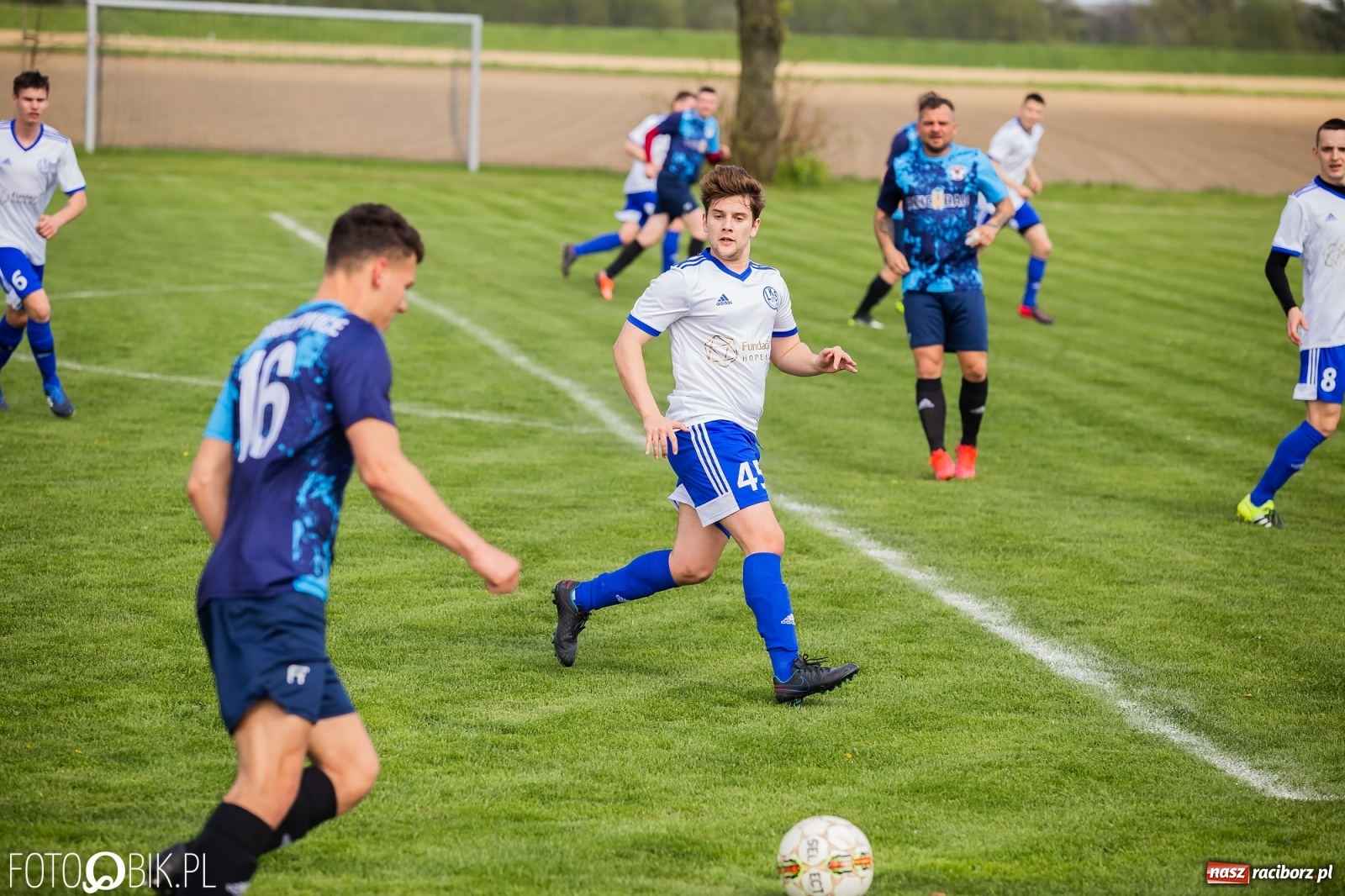 Zdjęcie w galerii na portalu naszraciborz.pl: Karczewski-Potaczek show w Grzegorzowicach [FOTO] wiadomości z regionu