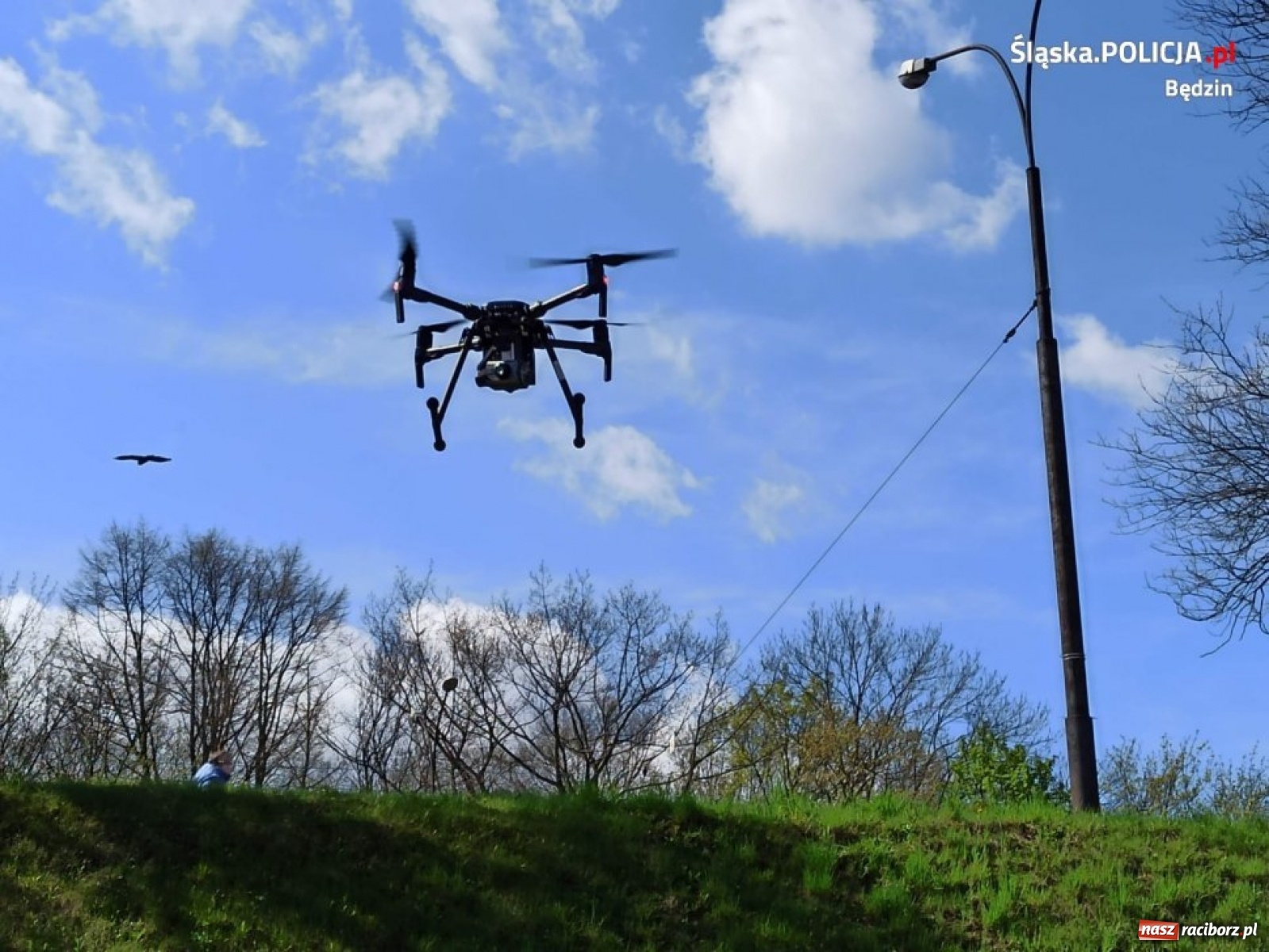 Zdjęcie w galerii na portalu naszraciborz.pl: Śląska policja namierza piratów drogowych z... powietrza [WIDEO] wiadomości z regionu